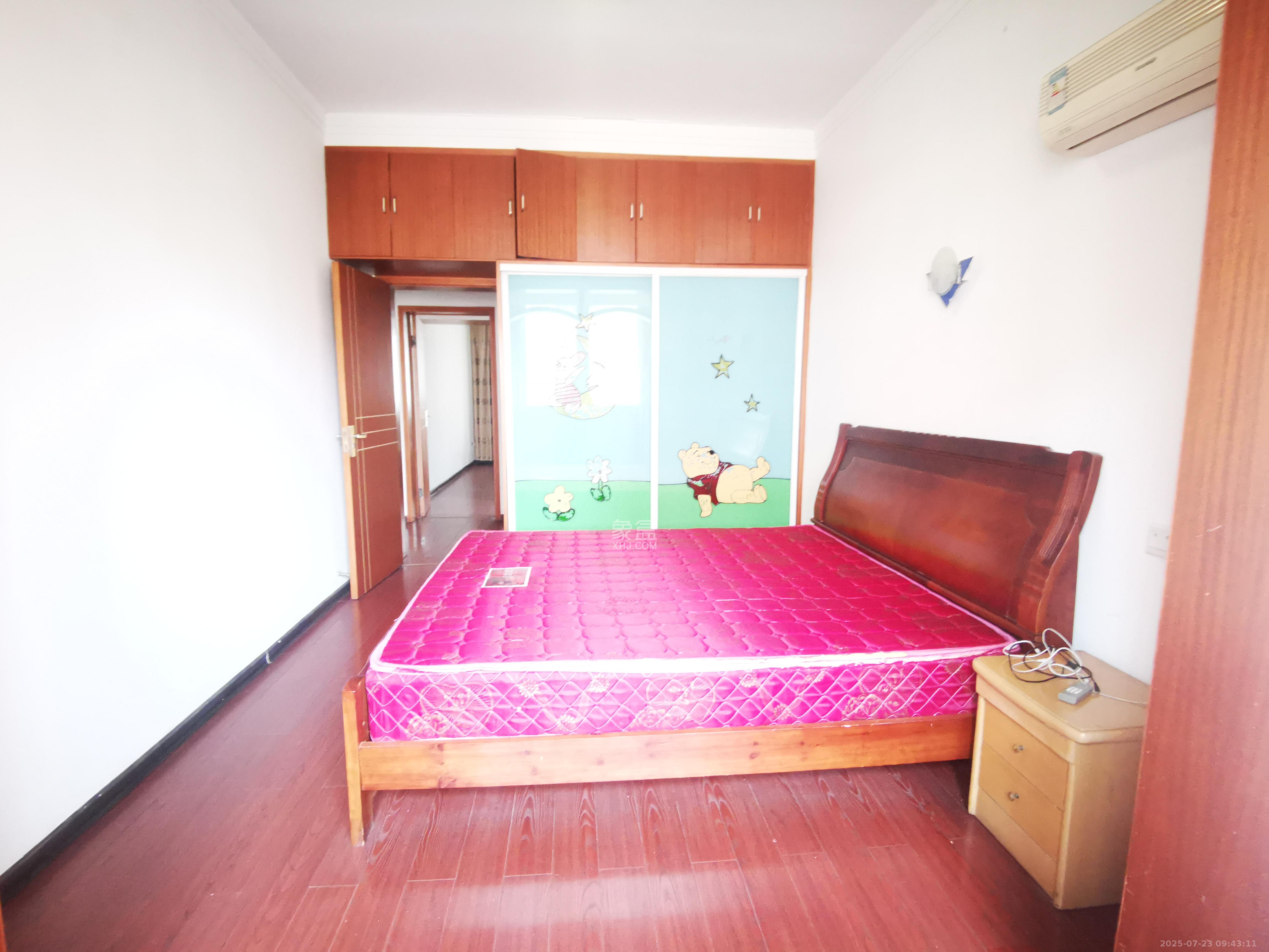 莲乡公寓  4室2厅1卫    1500.0元/月 莲乡公寓  4室2厅1卫    1500.0元/月室内图