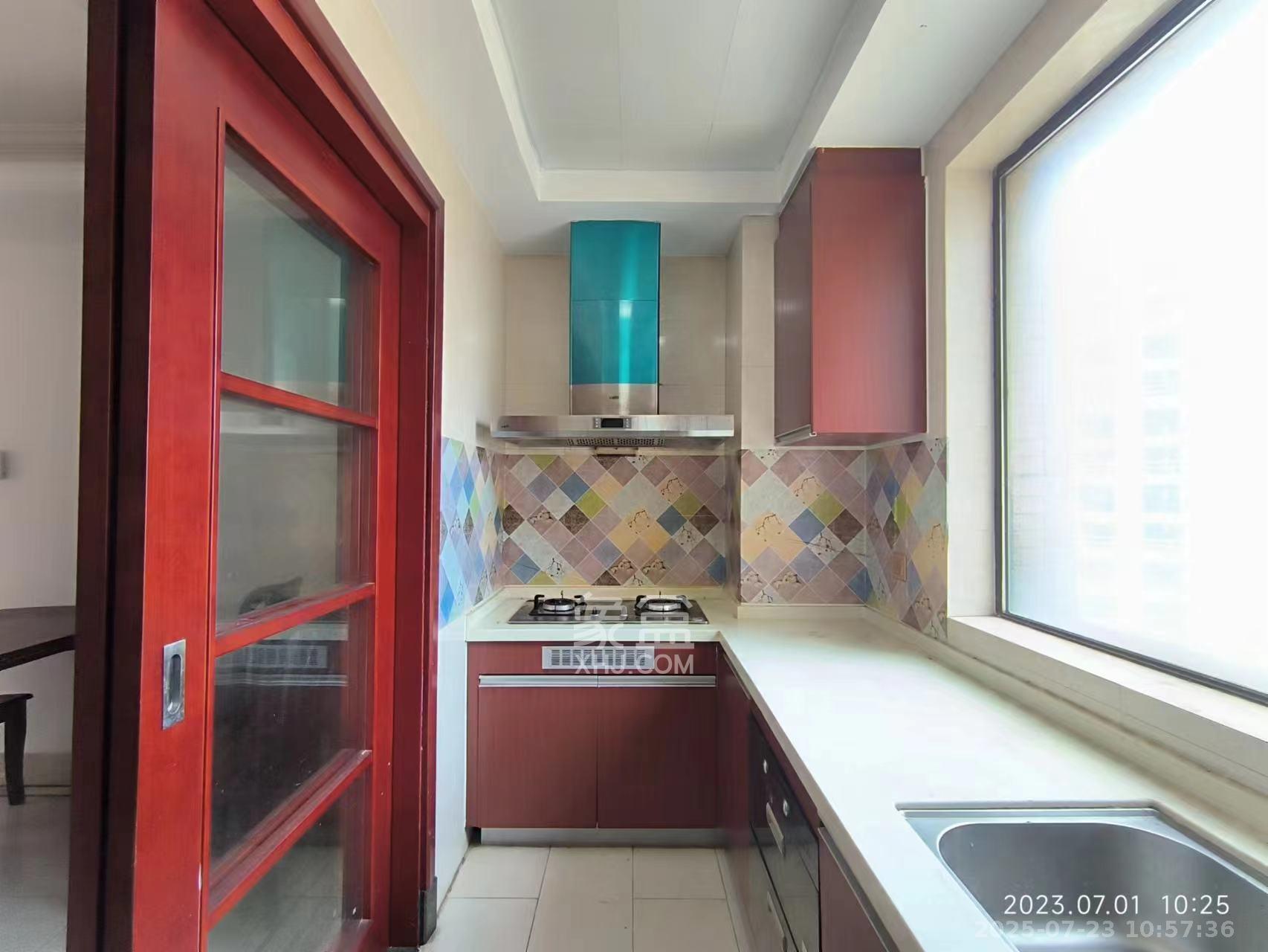 中海国际三期 4室2厅2卫 2200.0元/月 中海国际三期 4室2厅2卫 2200.0元/月室内图