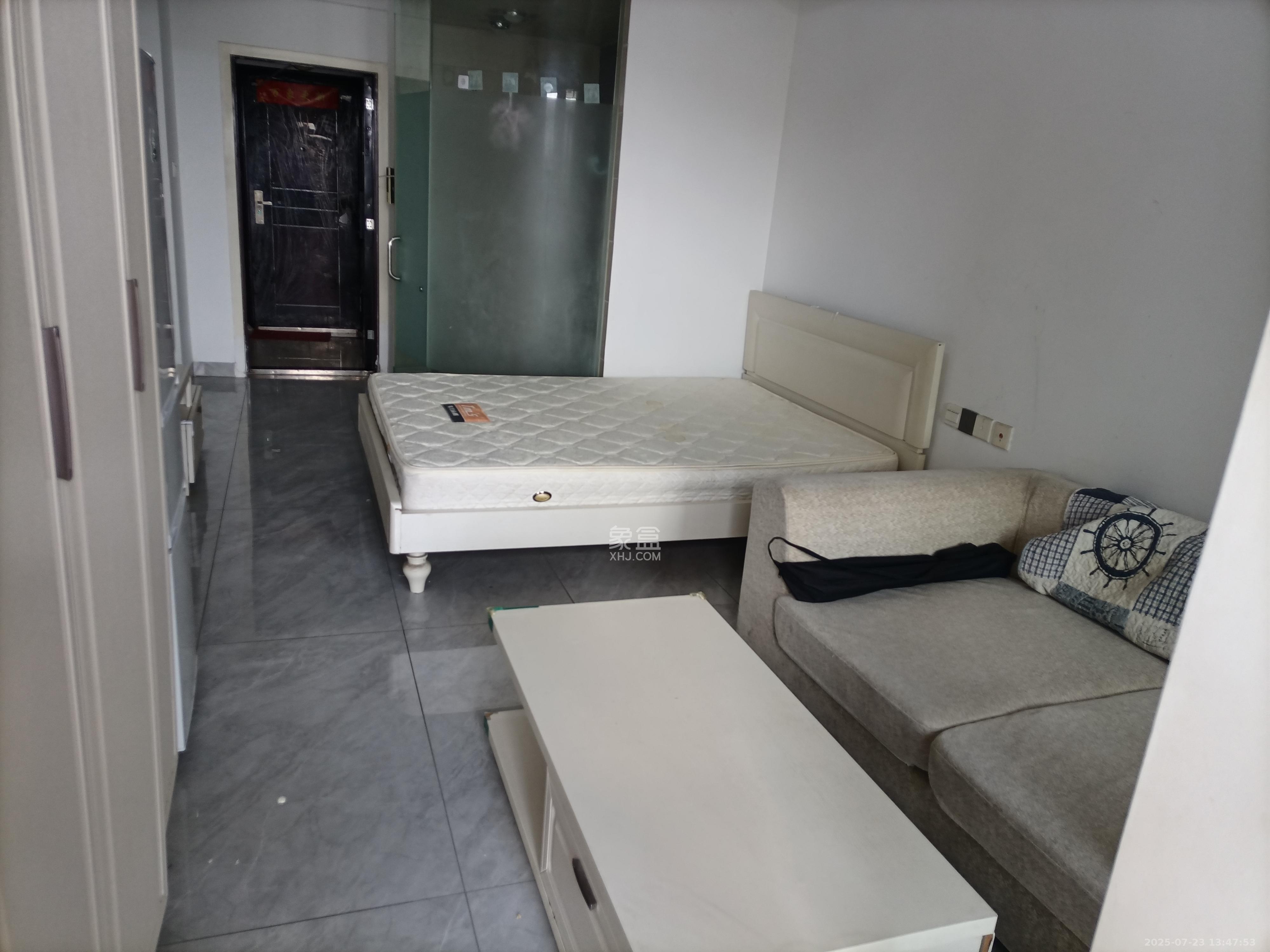水岸世景  1室1厅1卫   1250.00元/月室内图