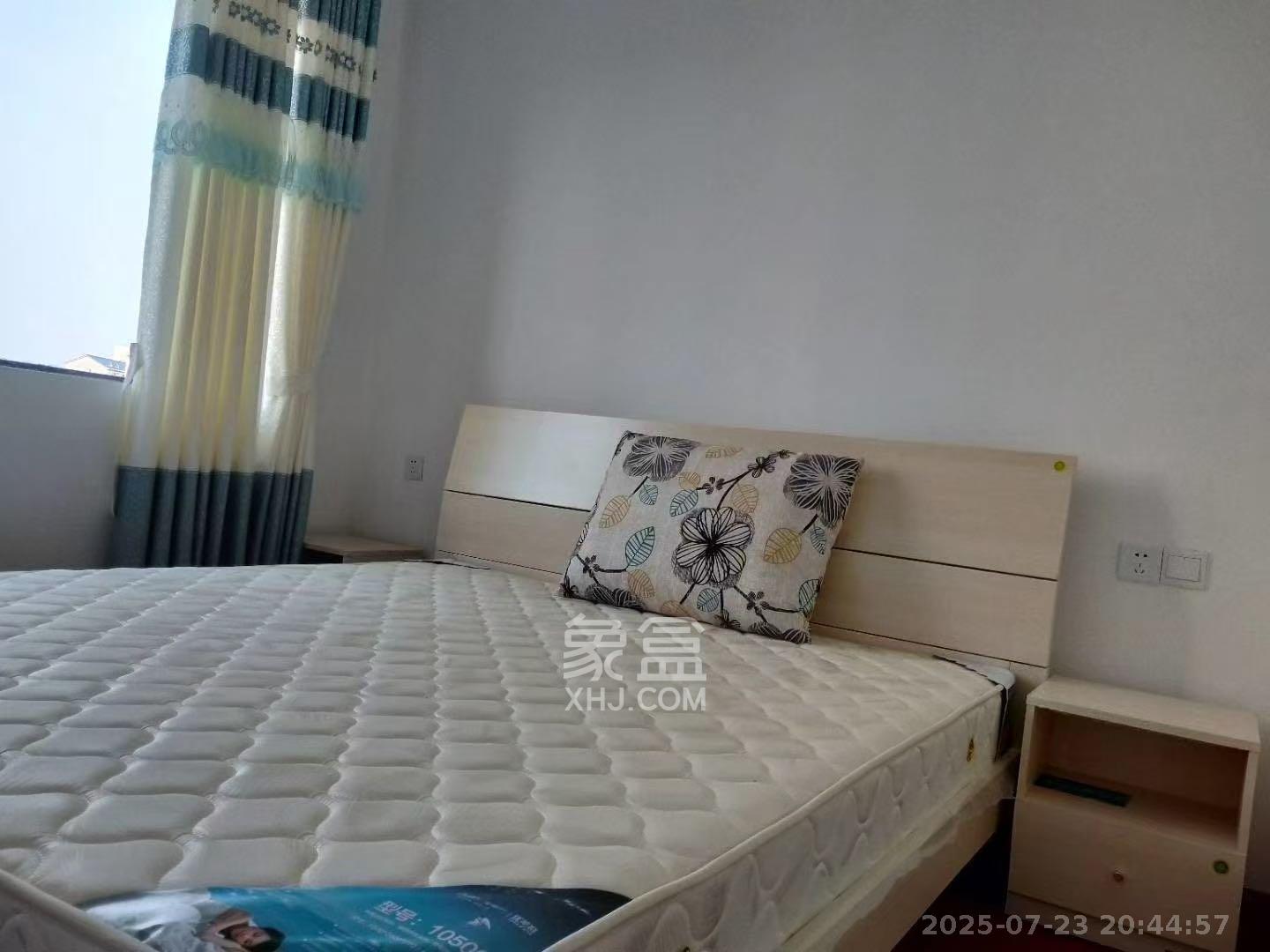 中南红领邦(红星嘉和苑) 3室2厅1卫 2420.0元/月 中南红领邦(红星嘉和苑) 3室2厅1卫 2420.0元/月室内图