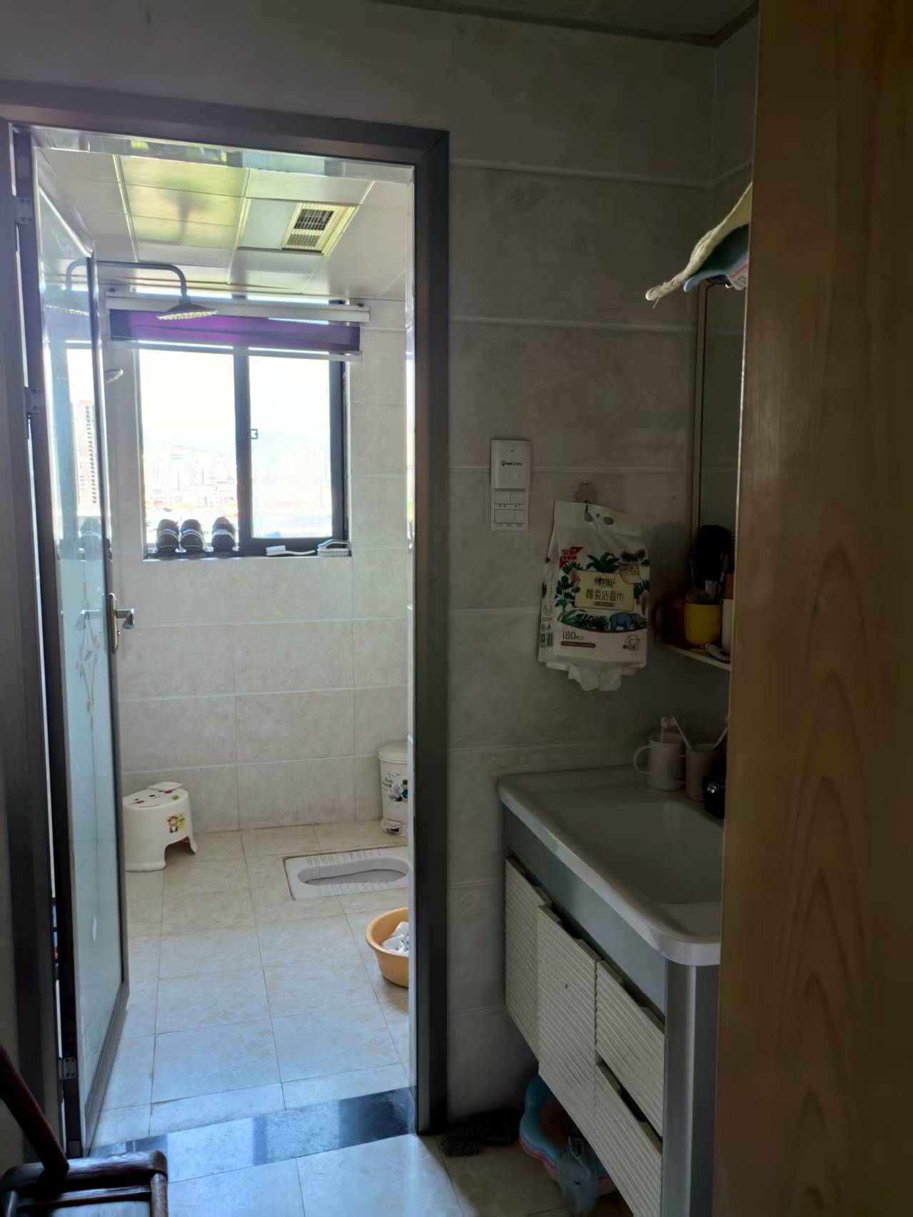 宏天绿城 3室2厅2卫 2000.0元/月 宏天绿城 3室2厅2卫 2000.0元/月室内图