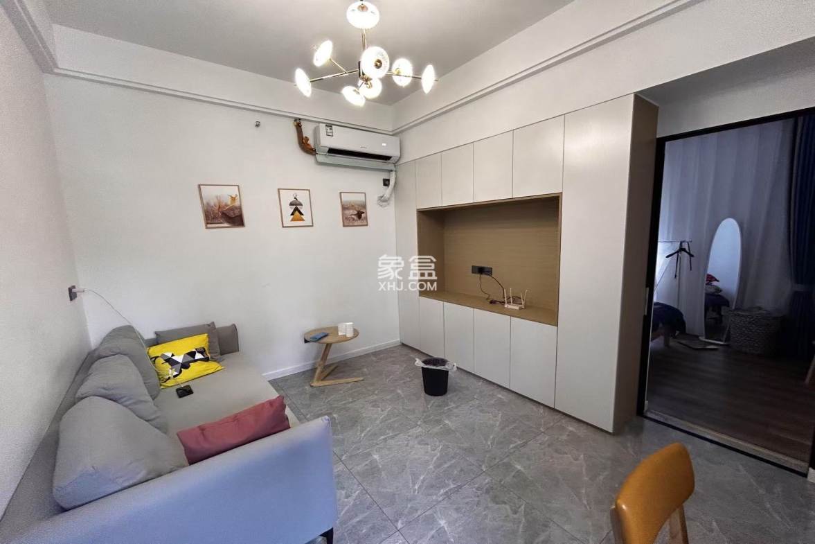 金色家园 1室1厅1卫 1200.00元/月 金色家园 1室1厅1卫 1200.00元/月室内图