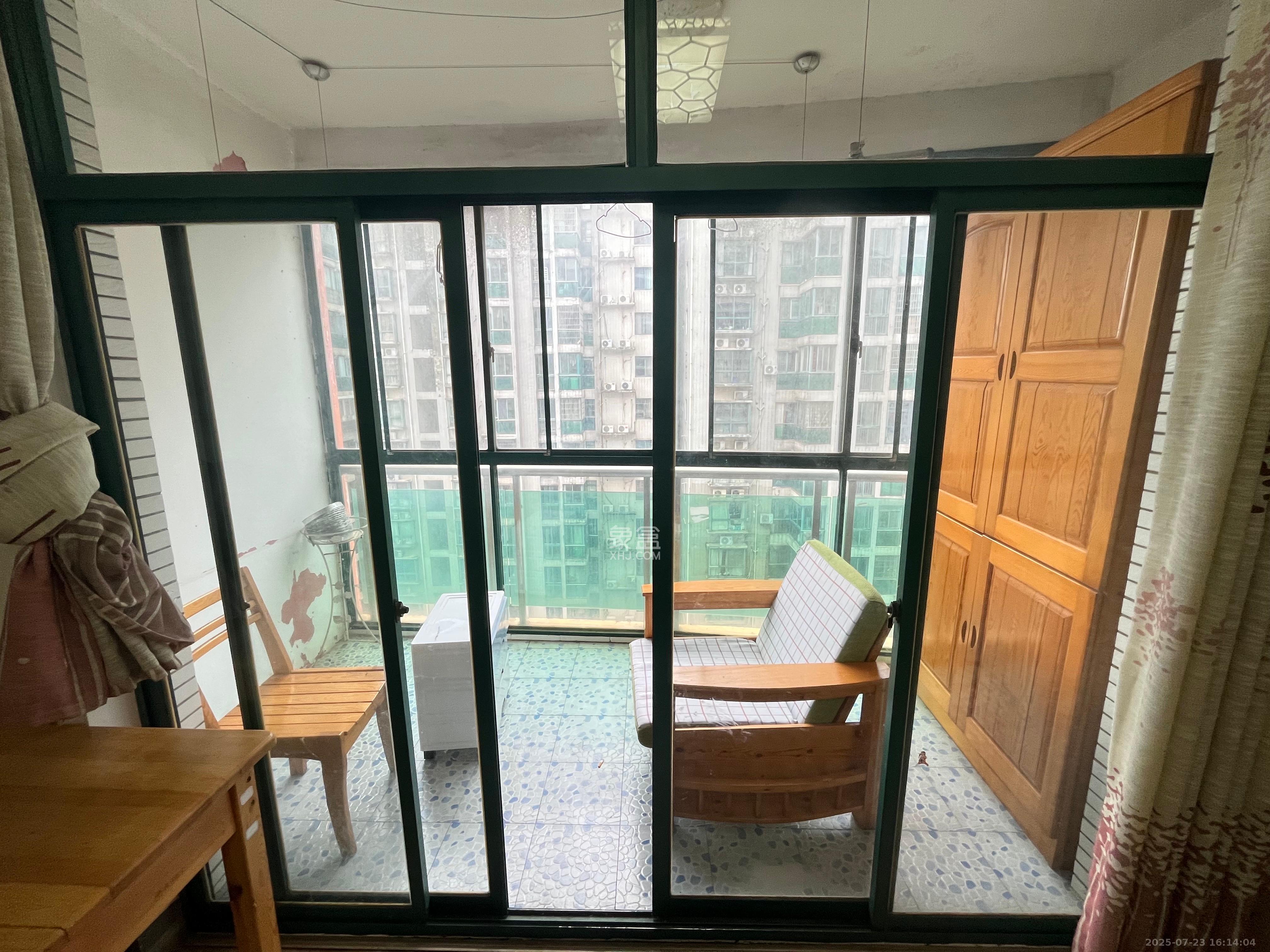 曙光大邸 2室2厅2卫 2400.0元/月 曙光大邸 2室2厅2卫 2400.0元/月室内图