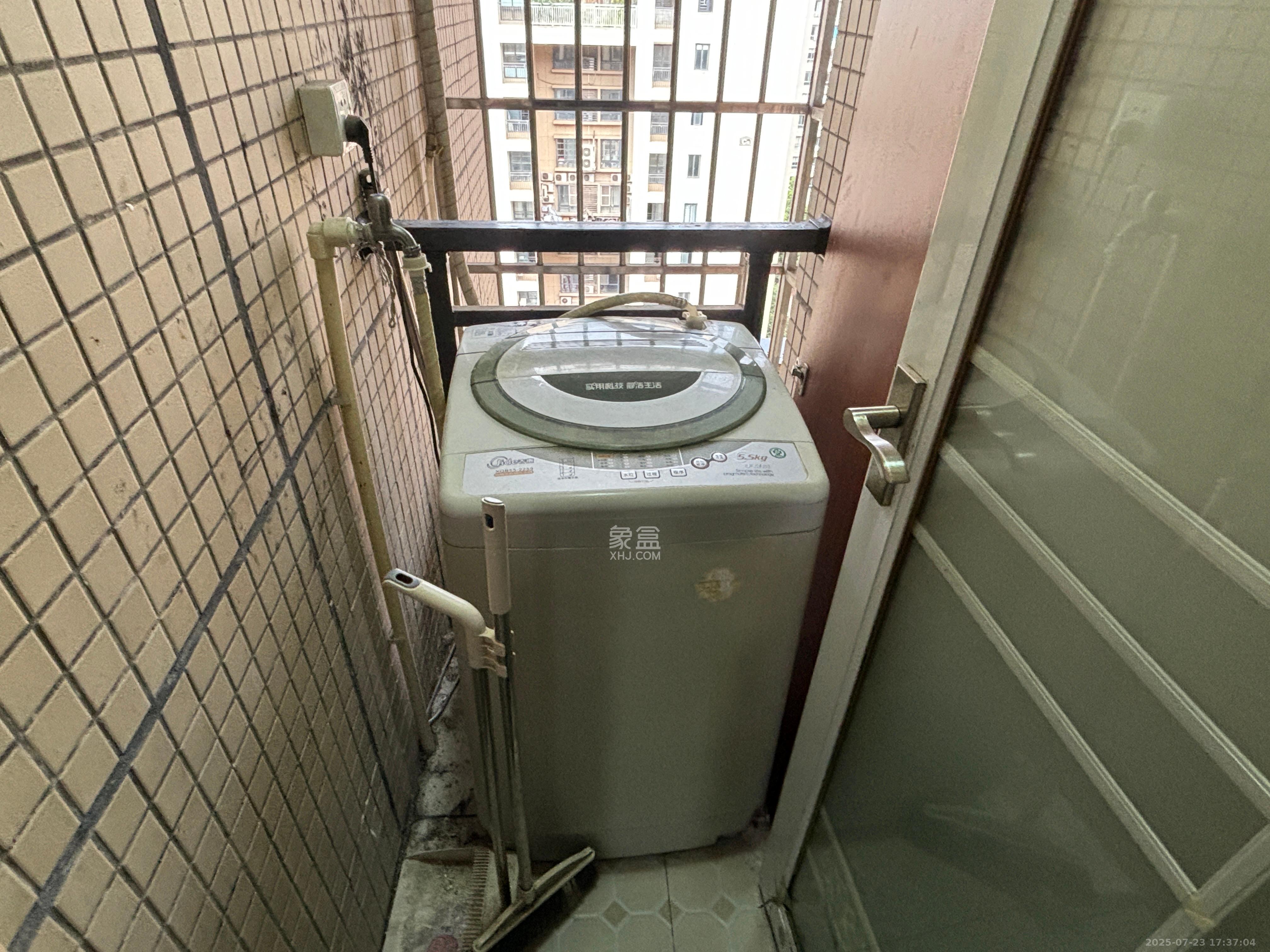 星城荣域  1室1厅1卫    1200.0元/月室内图