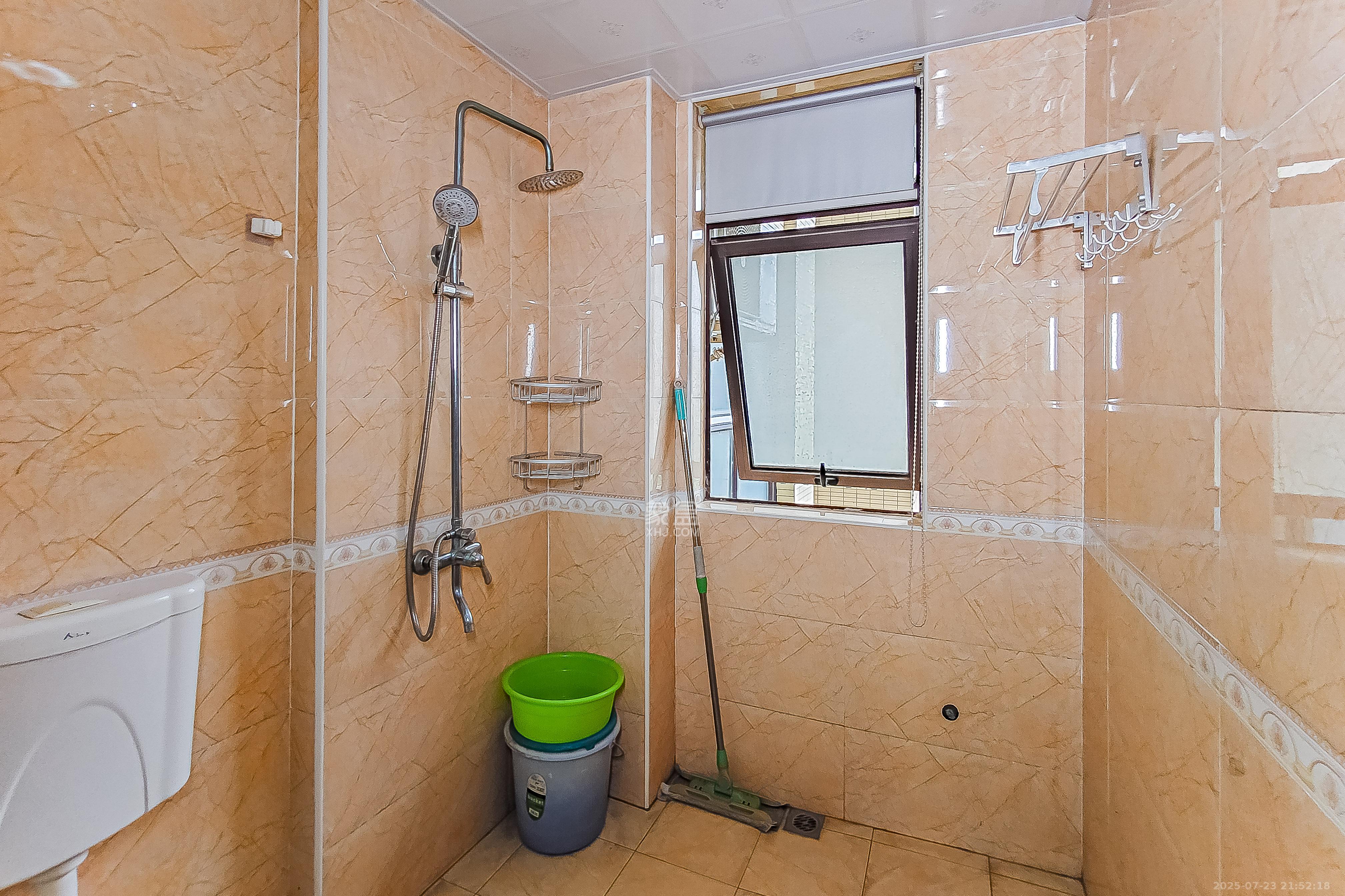 大鸿杰座  3室2厅2卫    137.8万 大鸿杰座  3室2厅2卫    137.8万卫生间