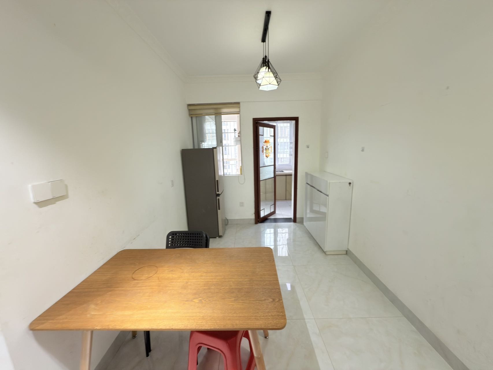 海航城 2室1厅1卫 2000.00元/月 海航城 2室1厅1卫 2000.00元/月室内图