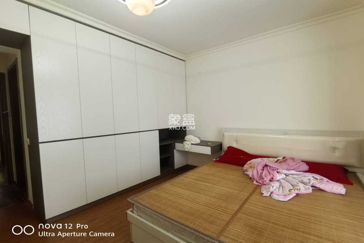 碧桂园豪园-二期 3室2厅2卫 2000.0元/月 碧桂园豪园-二期 3室2厅2卫 2000.0元/月室内图