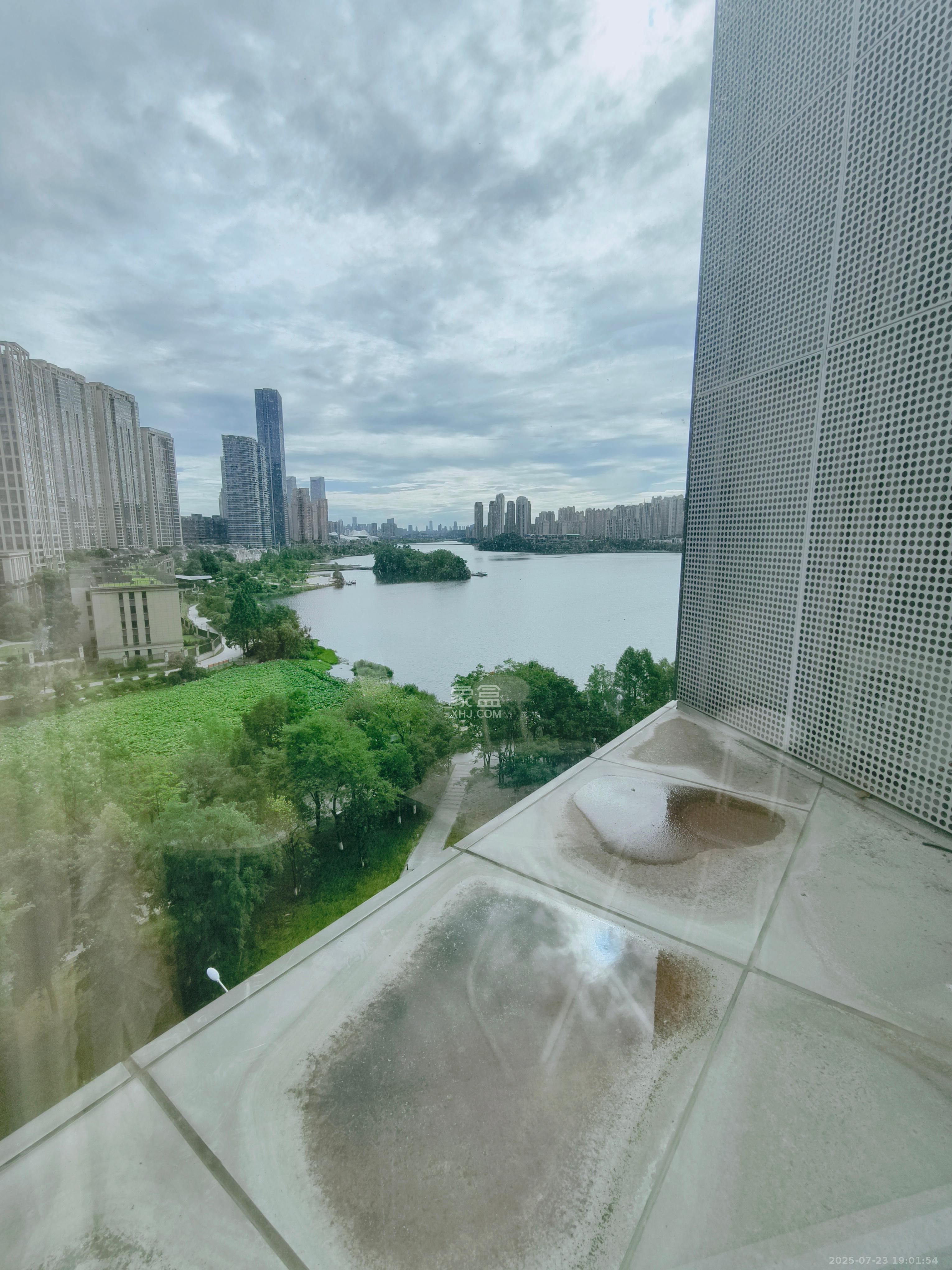 梅溪半岛 1室0厅0卫 2500.0元/月 梅溪半岛 1室0厅0卫 2500.0元/月室内图