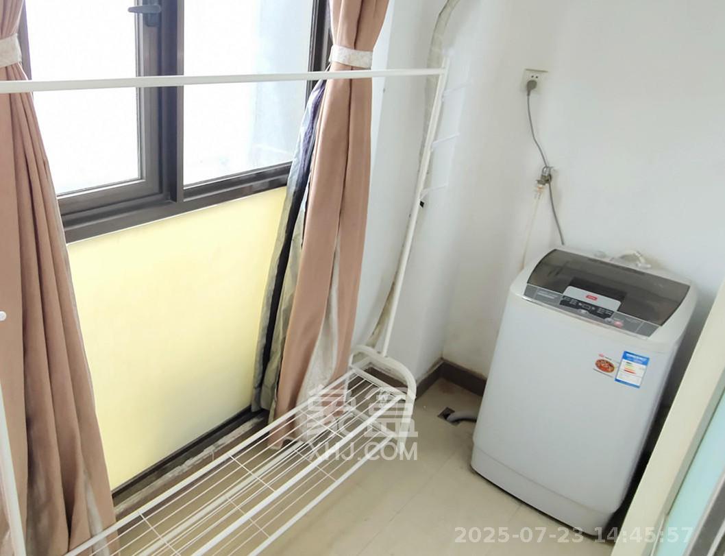 铂宫  1室1厅1卫    1500.0元/月