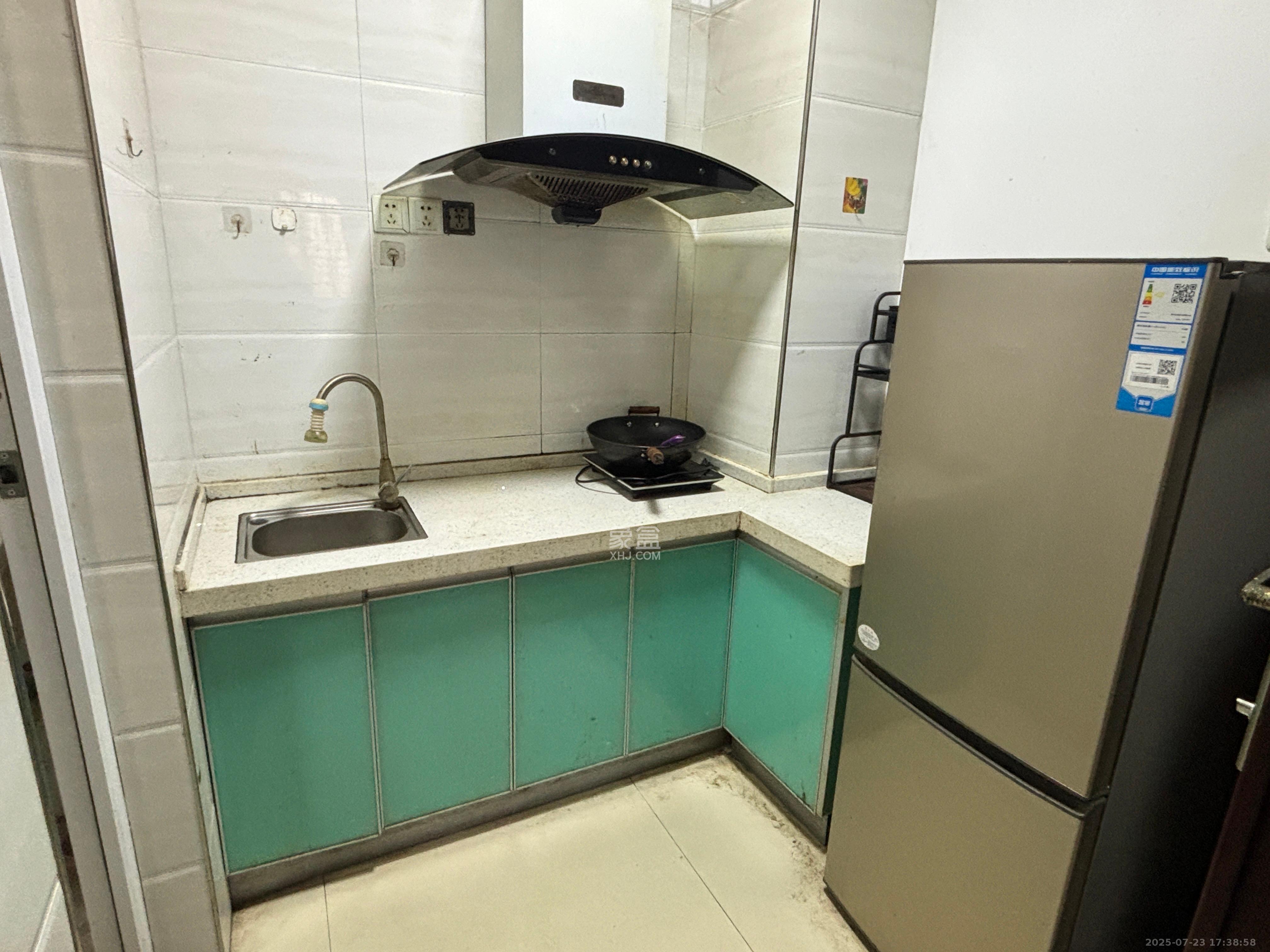 星城荣域  1室1厅1卫    1200.0元/月室内图