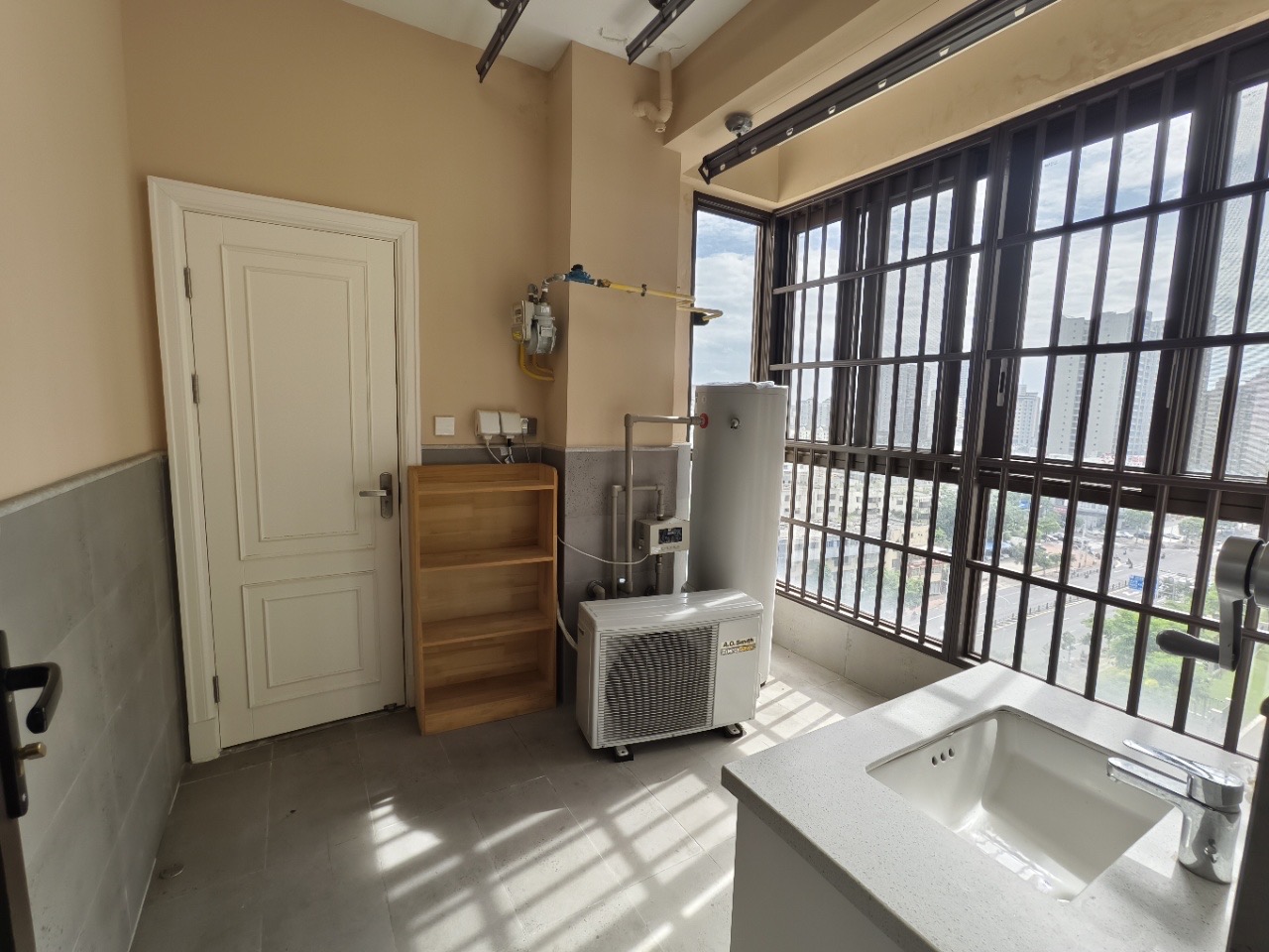 海航豪庭北苑 4室2厅3卫 6500.0元/月 海航豪庭北苑 4室2厅3卫 6500.0元/月室内图