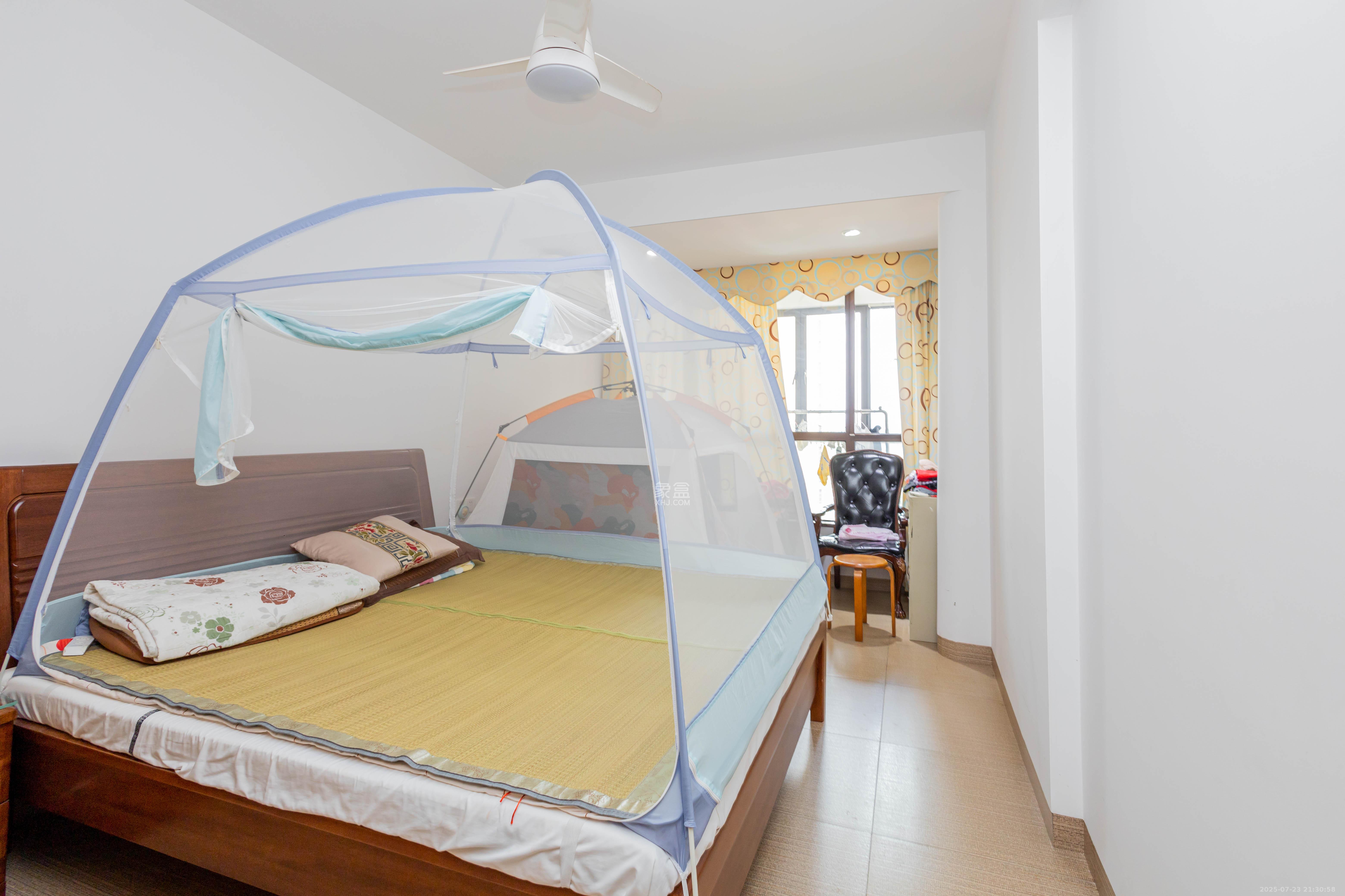 天园假日 4室2厅2卫 145.8万 天园假日 4室2厅2卫 145.8万卧室