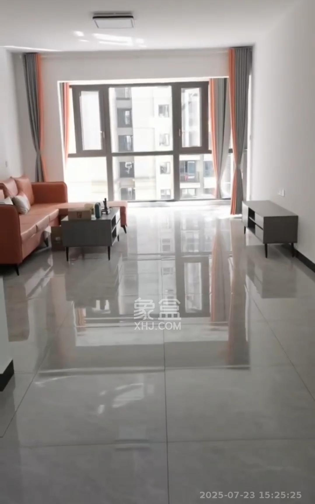 梅溪湖金茂湾  5室2厅2卫    3500.0元/月室内图