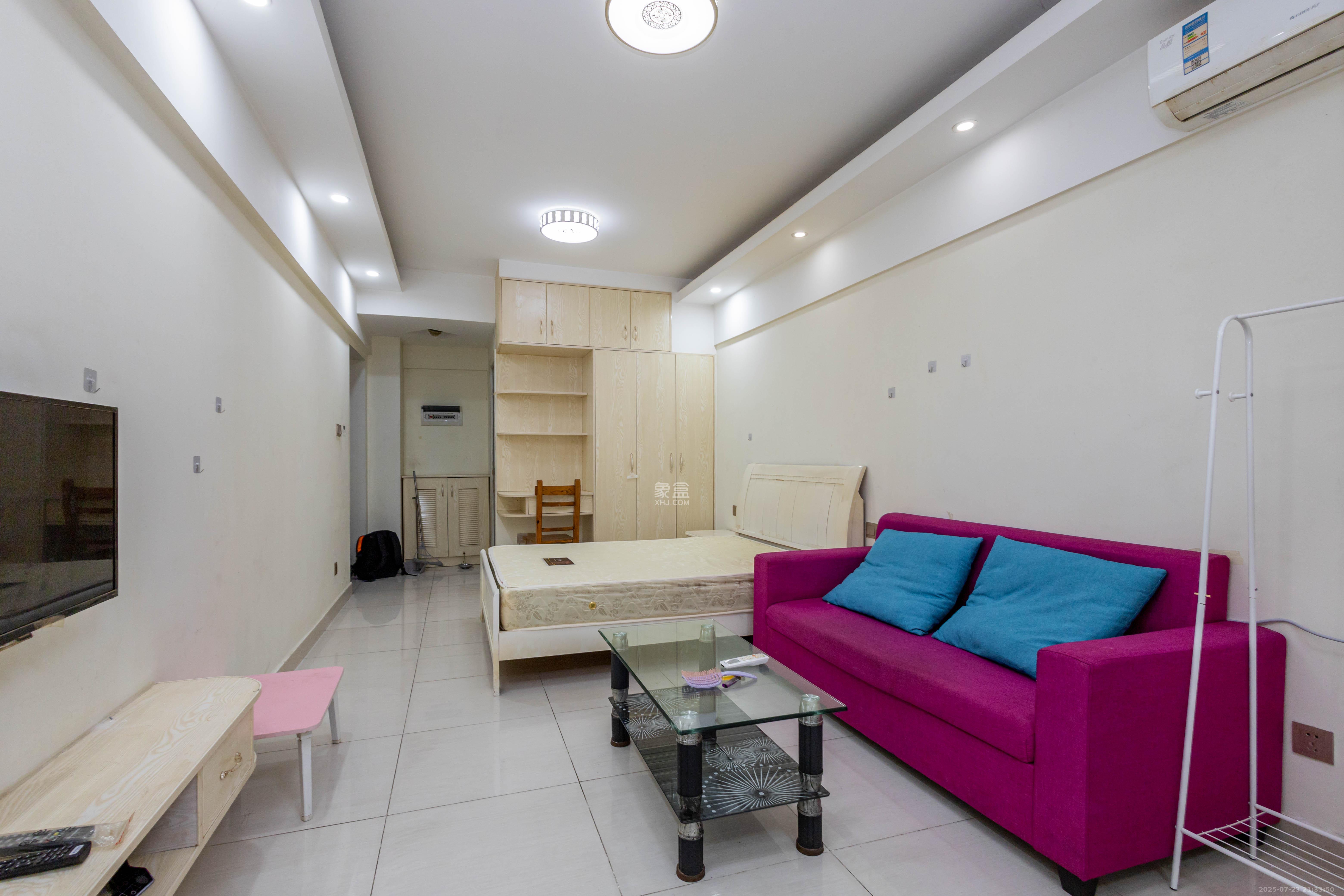 新远时代  1室1厅1卫   18.80万客厅