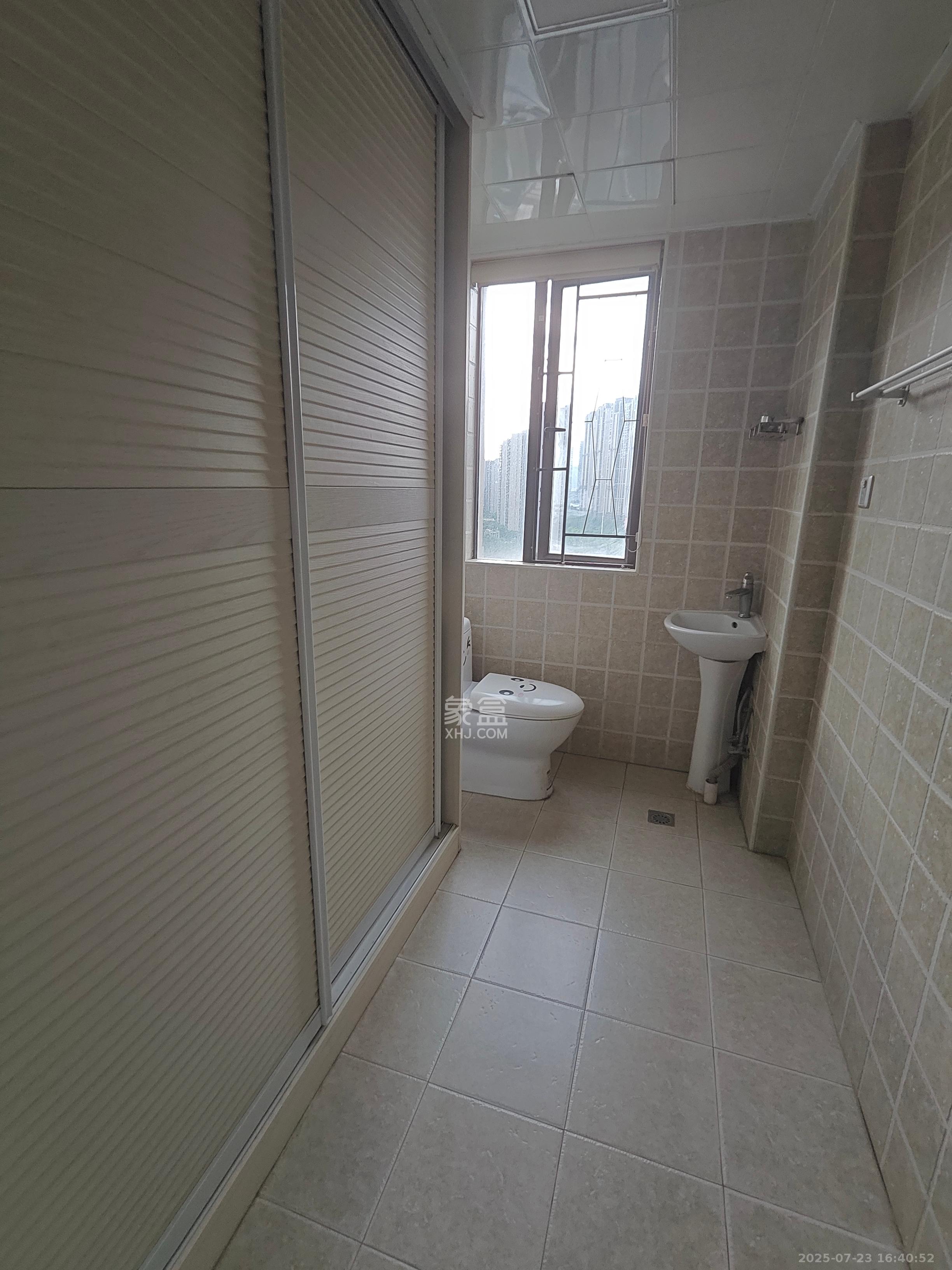 旭辉御府 3室2厅1卫 2400.0元/月 旭辉御府 3室2厅1卫 2400.0元/月室内图