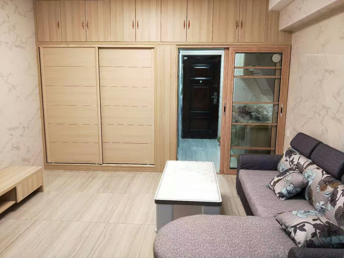 御江帝景 1室1厅1卫 950.0元/月 御江帝景 1室1厅1卫 950.0元/月室内图