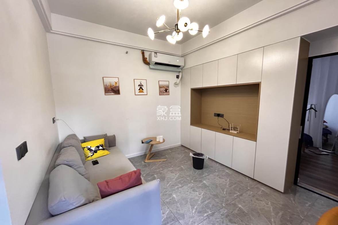 金色家园 1室1厅1卫 1200.00元/月 金色家园 1室1厅1卫 1200.00元/月室内图