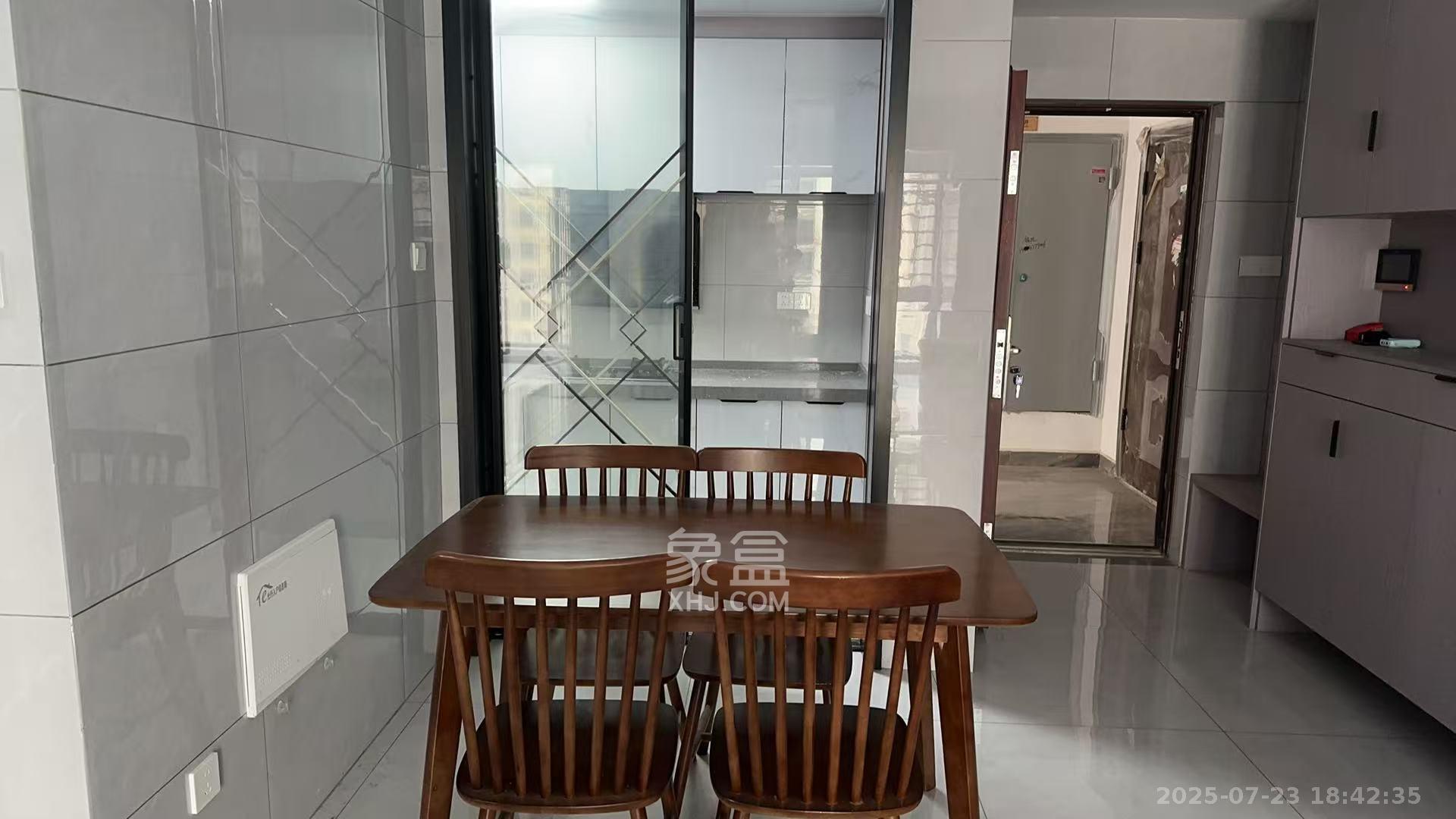 真人桥家园二期 1室0厅0卫 1700.0元/月 真人桥家园二期 1室0厅0卫 1700.0元/月室内图