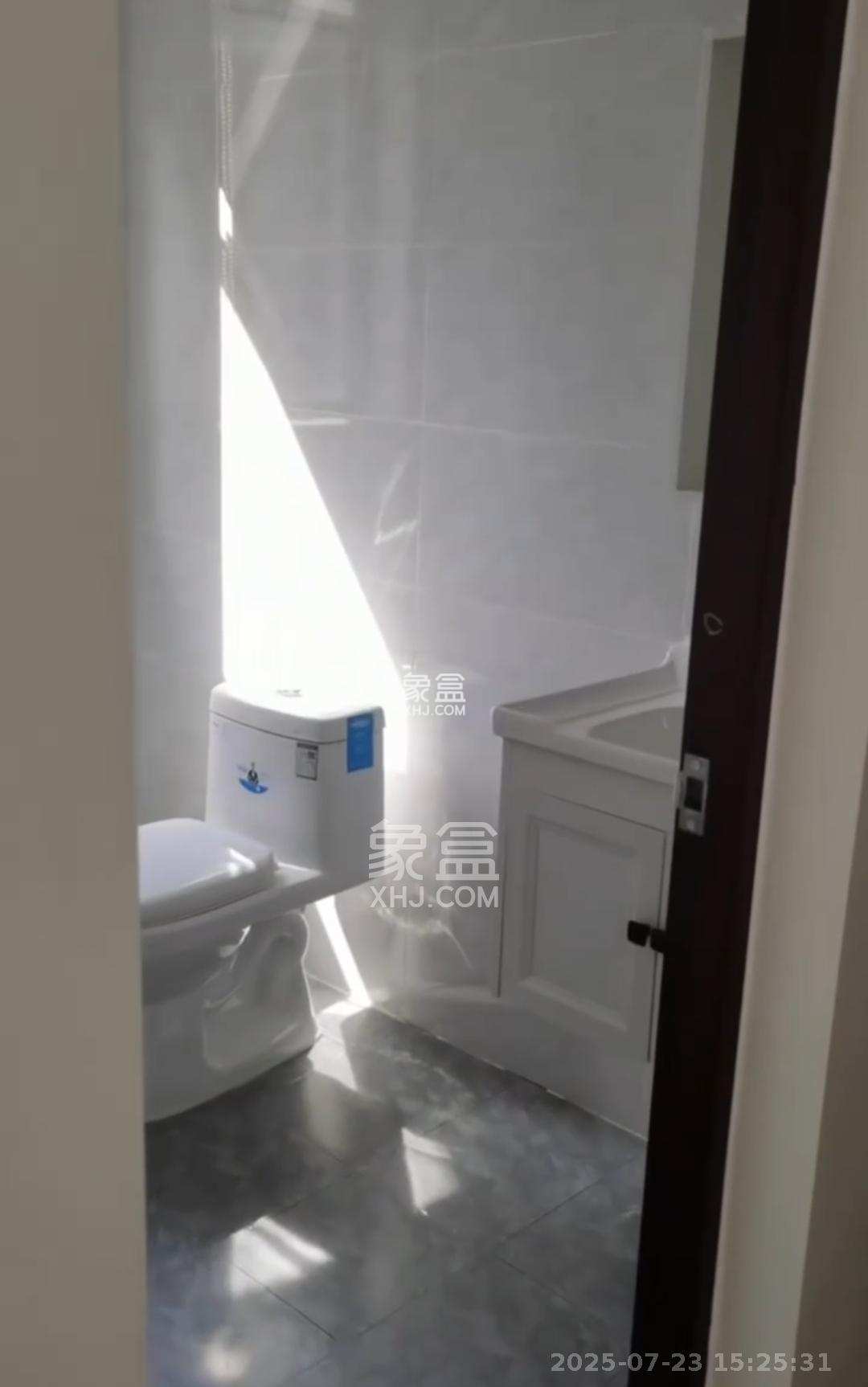 梅溪湖金茂湾 5室2厅2卫 3500.0元/月 梅溪湖金茂湾 5室2厅2卫 3500.0元/月室内图