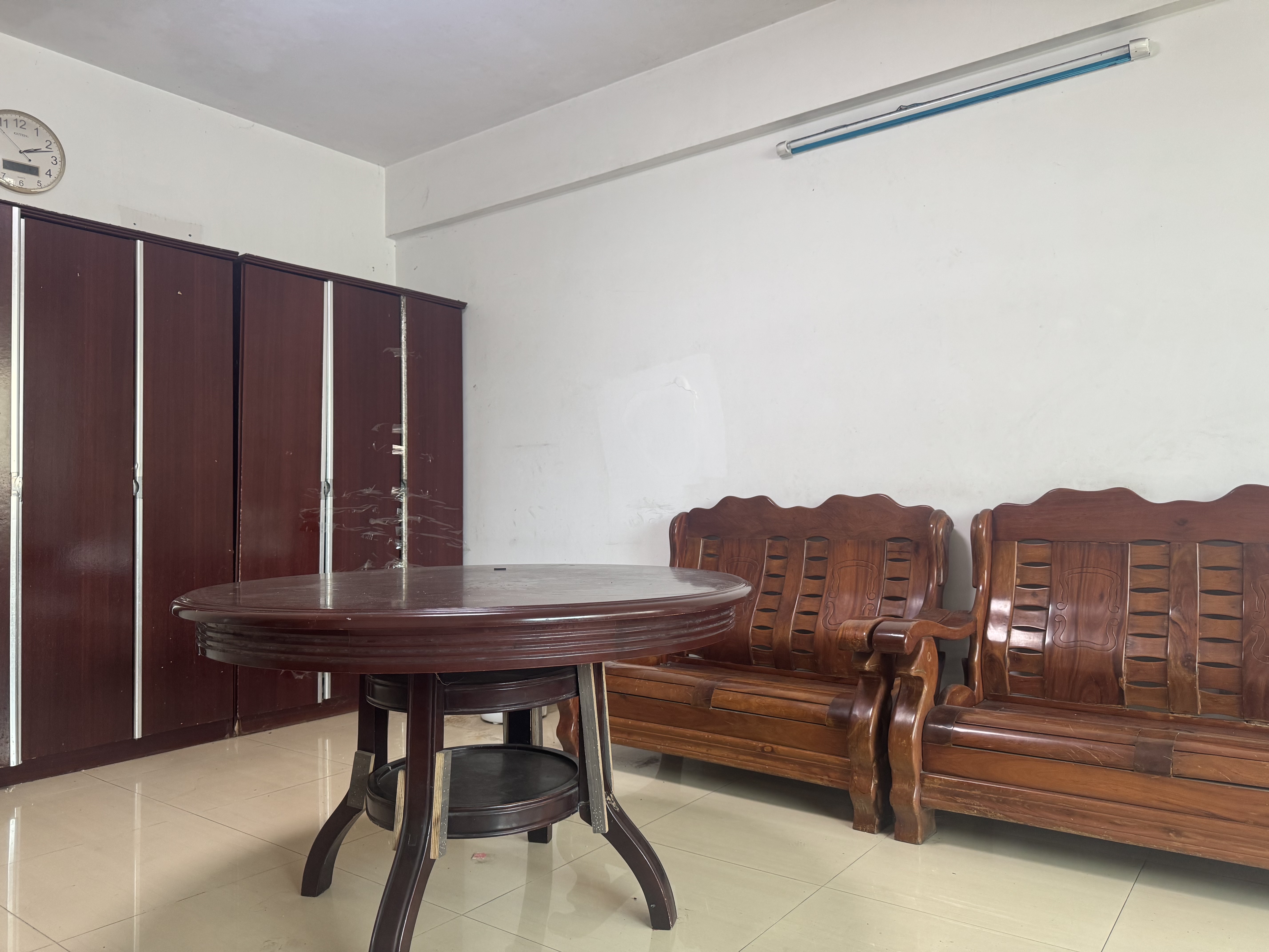 永旺商厦 3室2厅1卫 2000.0元/月 永旺商厦 3室2厅1卫 2000.0元/月室内图