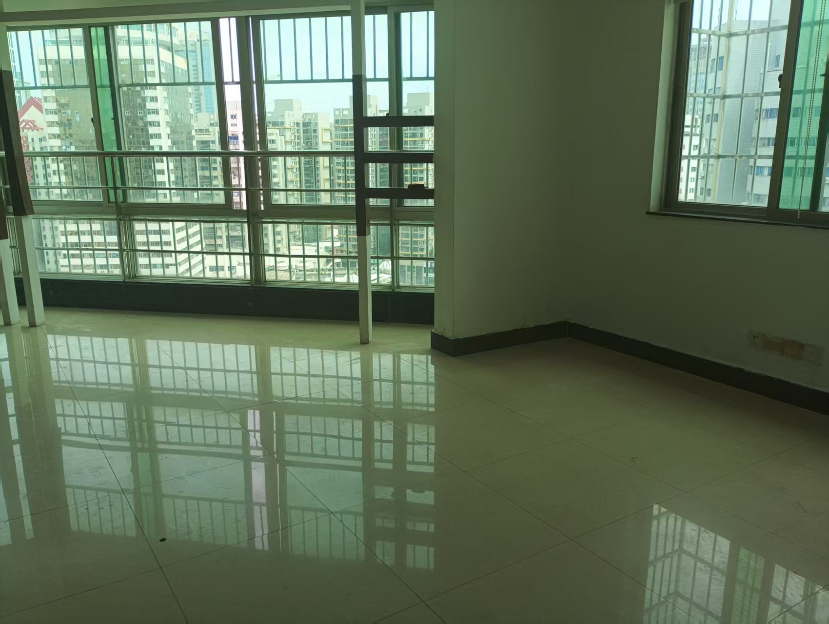 富豪大厦(富豪花园) 4室2厅2卫 4500.0元/月 富豪大厦(富豪花园) 4室2厅2卫 4500.0元/月室内图