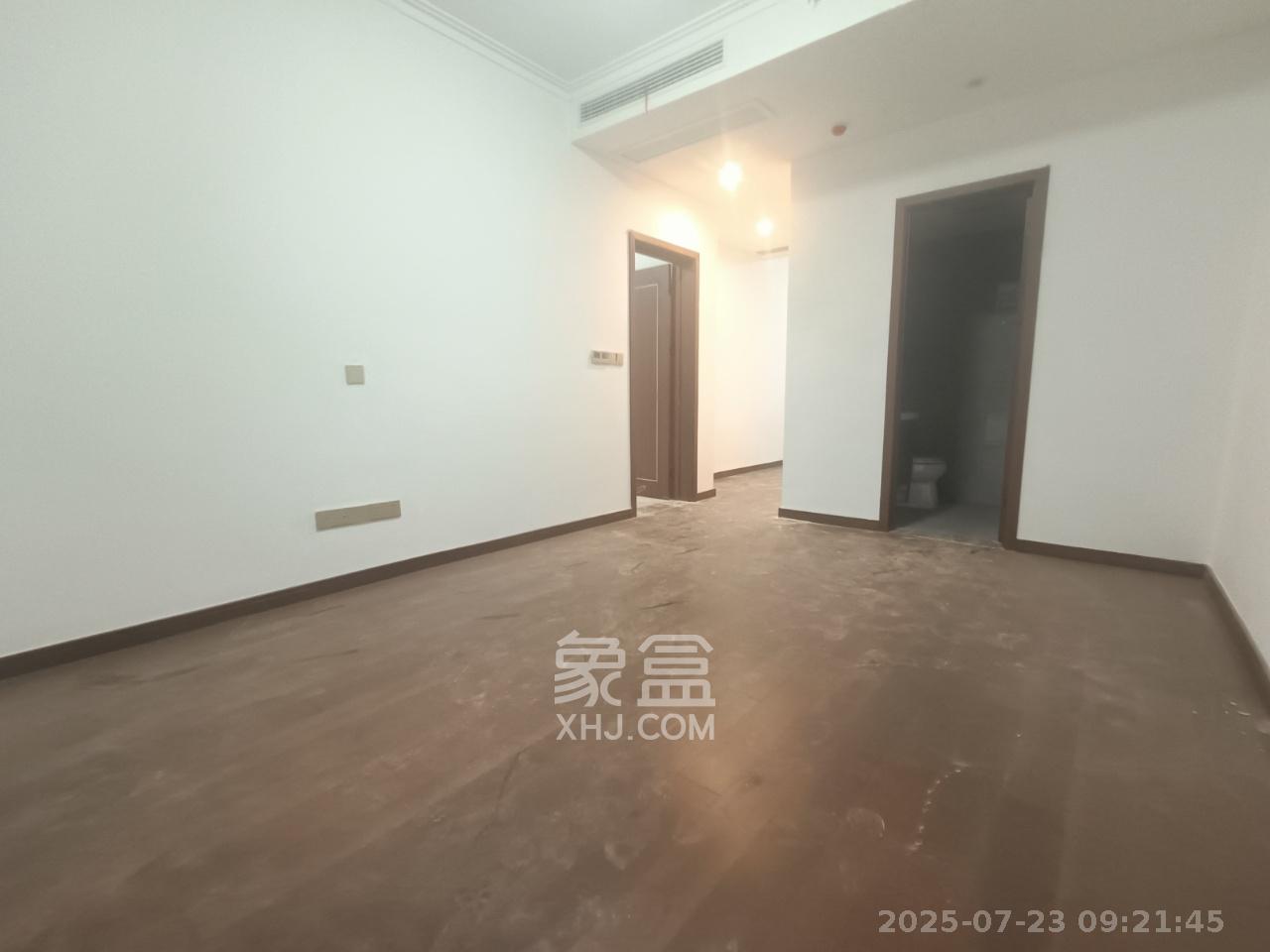 绿地长沙城际空间站(绿地新里佳苑) 5室2厅3卫 5500.0元/月 绿地长沙城际空间站(绿地新里佳苑) 5室2厅3卫 5500.0元/月室内图