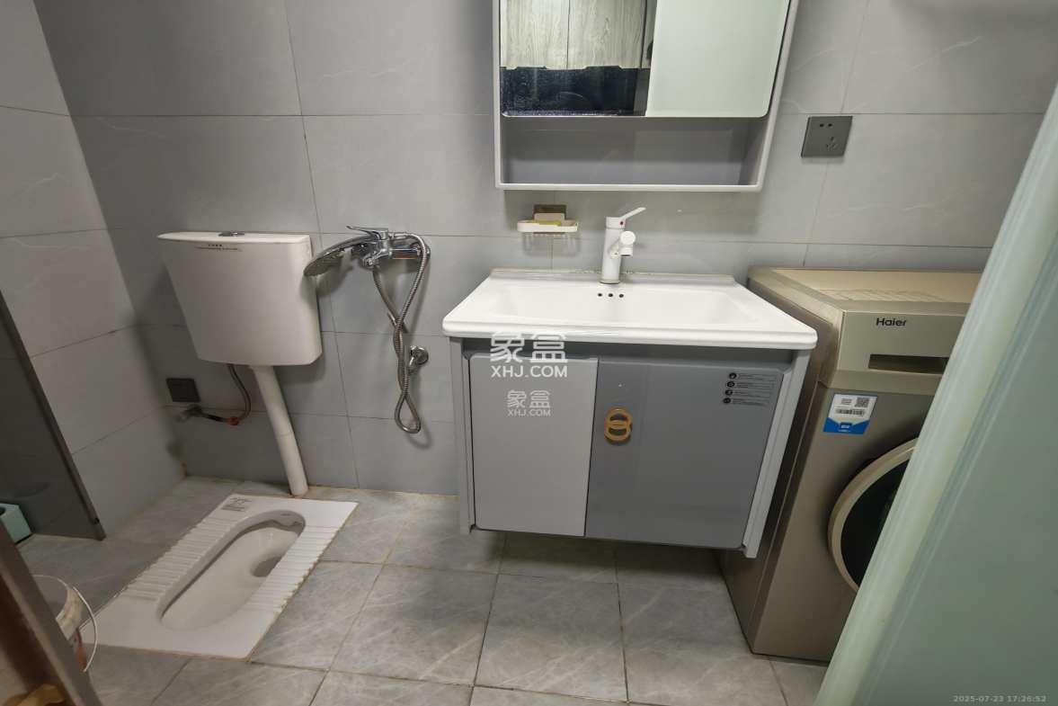 保利天禧EF区 1室0厅1卫 1650.0元/月 保利天禧EF区 1室0厅1卫 1650.0元/月室内图