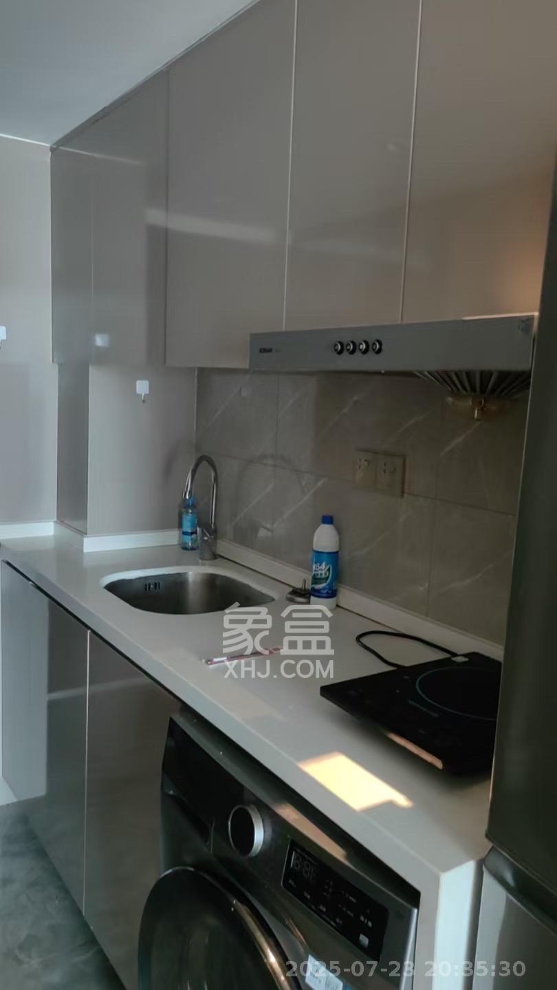 中一鲲出(鲲鹏府) 2室1厅1卫 3000.0元/月 中一鲲出(鲲鹏府) 2室1厅1卫 3000.0元/月室内图