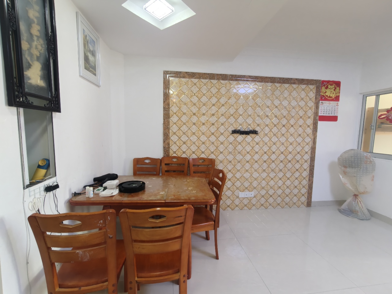 金侨大厦  3室2厅1卫    2000.0元/月 金侨大厦  3室2厅1卫    2000.0元/月室内图