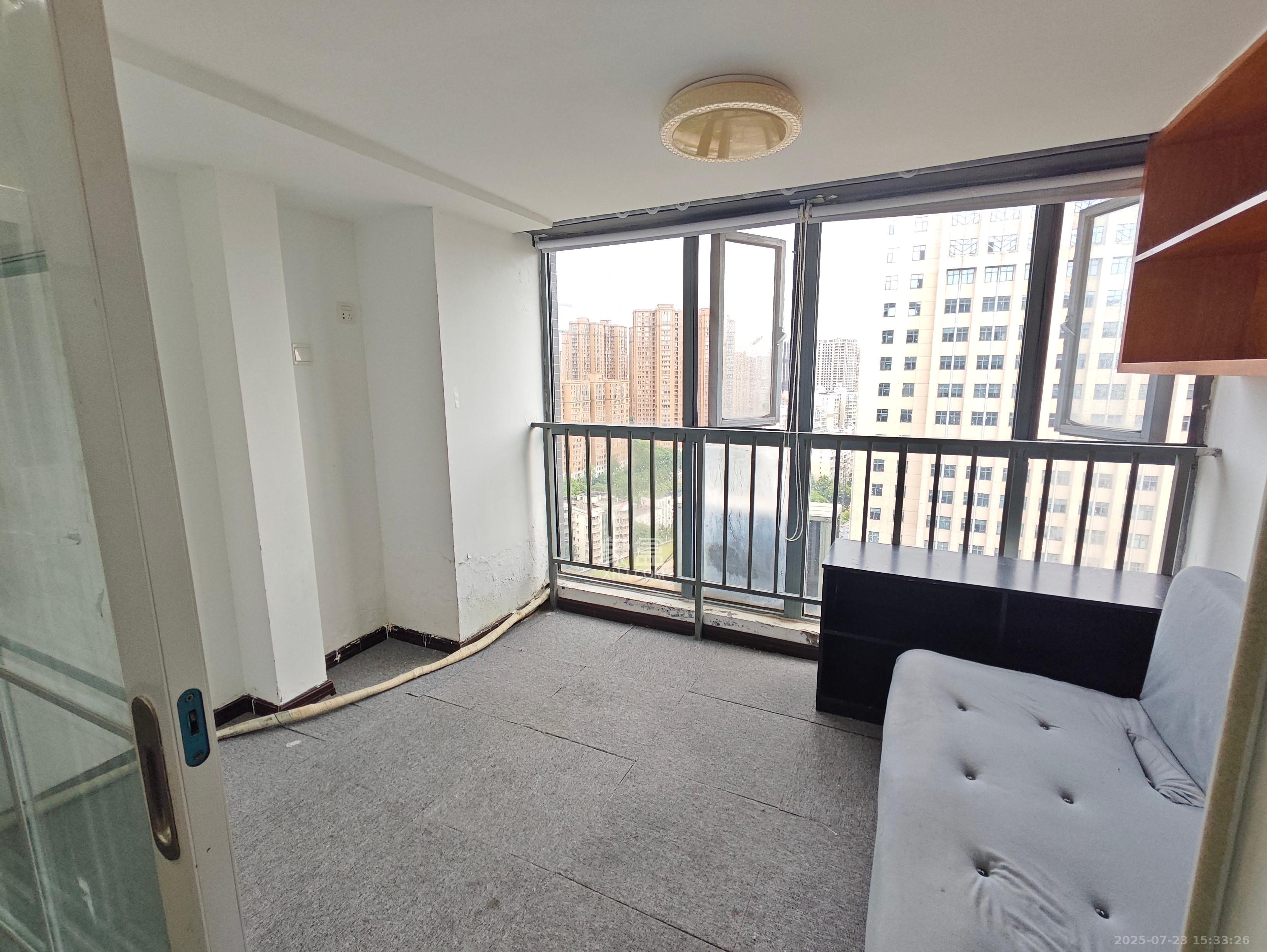 华菱蓝调国际(华菱.香墅美地)  2室1厅1卫    1500.0元/月 华菱蓝调国际(华菱.香墅美地)  2室1厅1卫    1500.0元/月