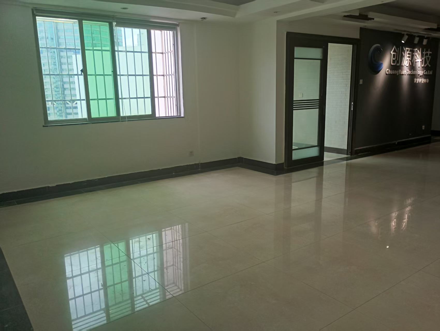 富豪大厦(富豪花园) 4室2厅2卫 4500.0元/月 富豪大厦(富豪花园) 4室2厅2卫 4500.0元/月室内图