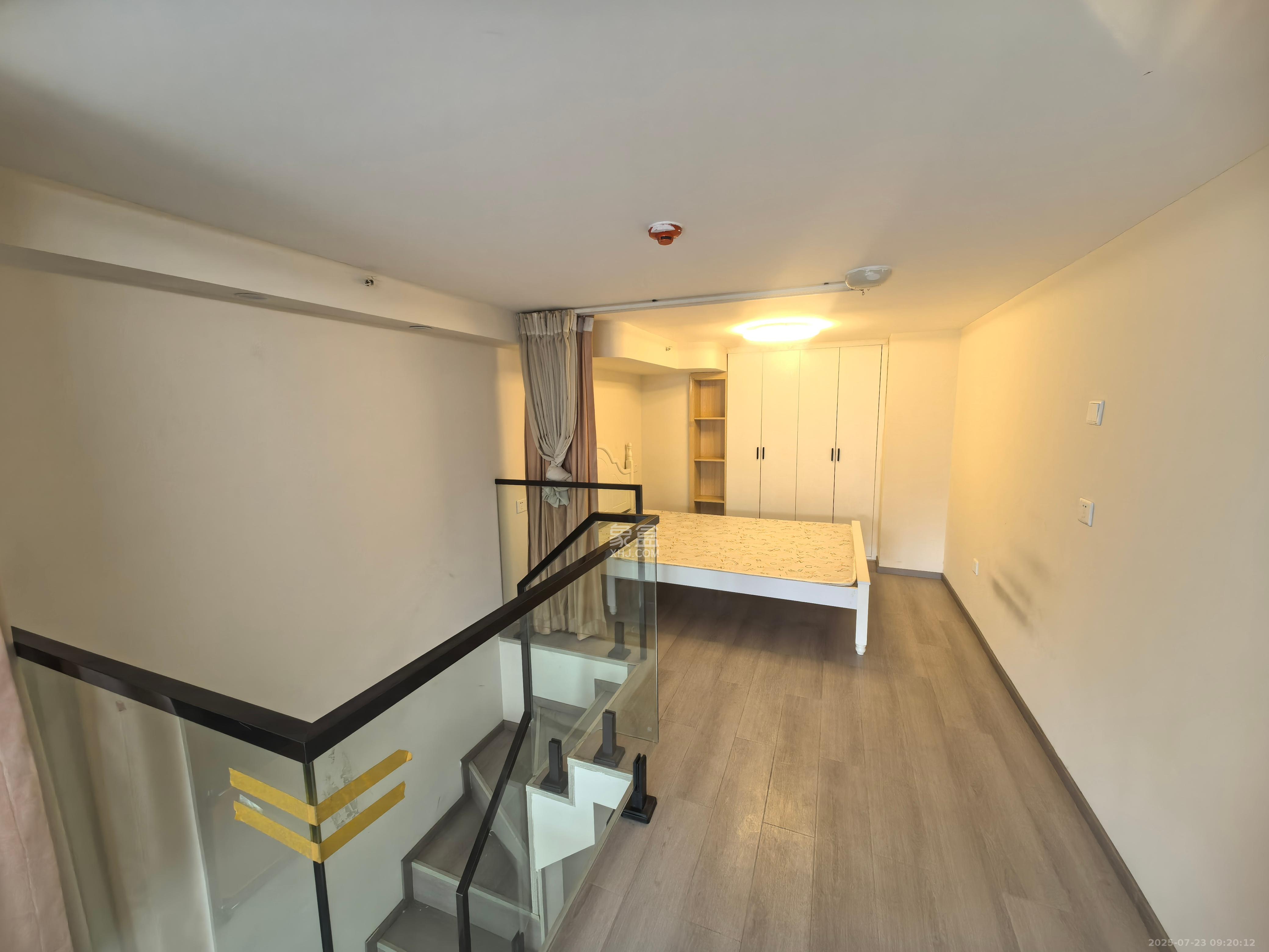 新长海D1站  1室1厅1卫    1400.0元/月 新长海D1站  1室1厅1卫    1400.0元/月室内图