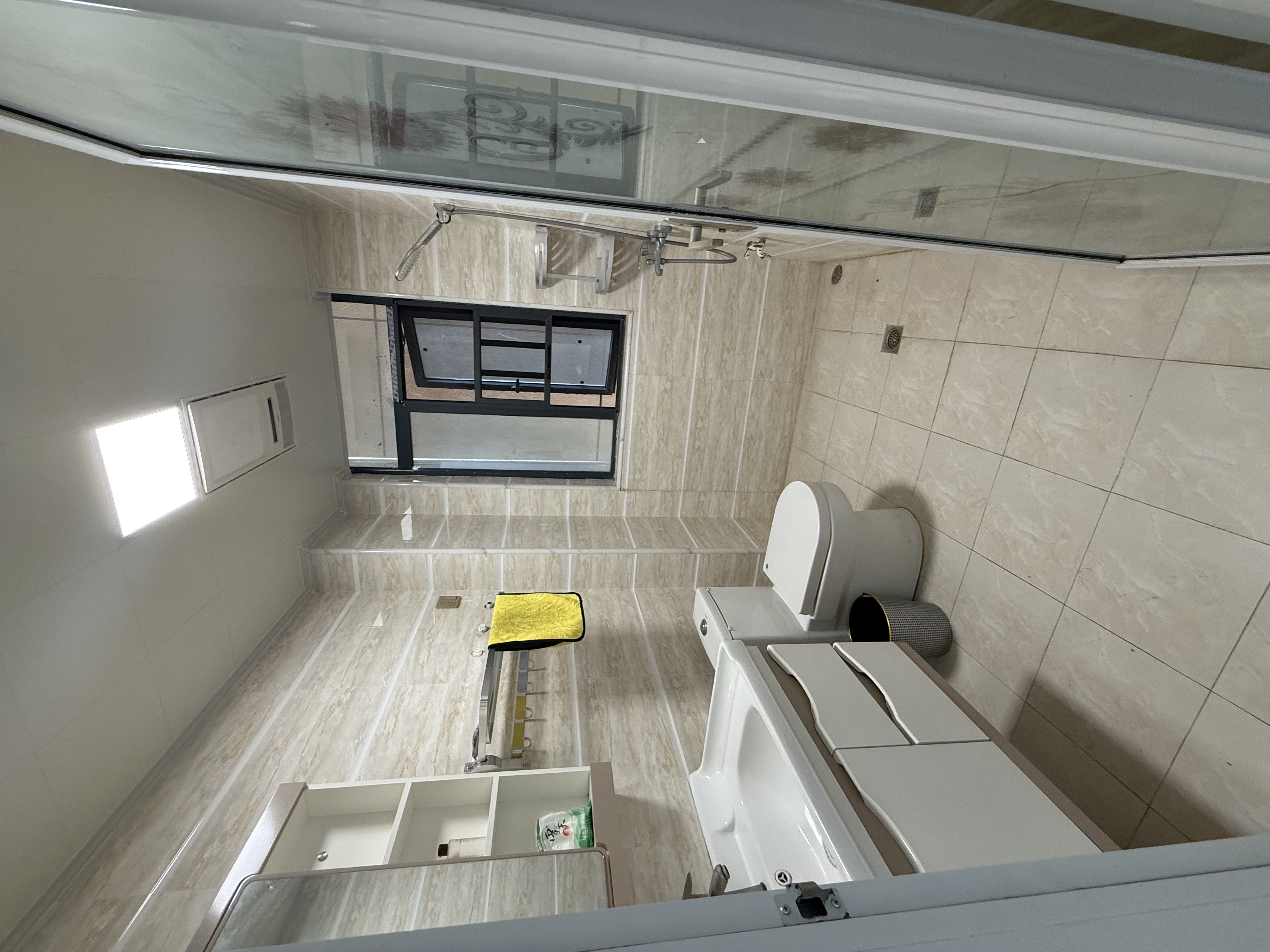 百弘学府城 3室2厅1卫 1800.00元/月 百弘学府城 3室2厅1卫 1800.00元/月室内图