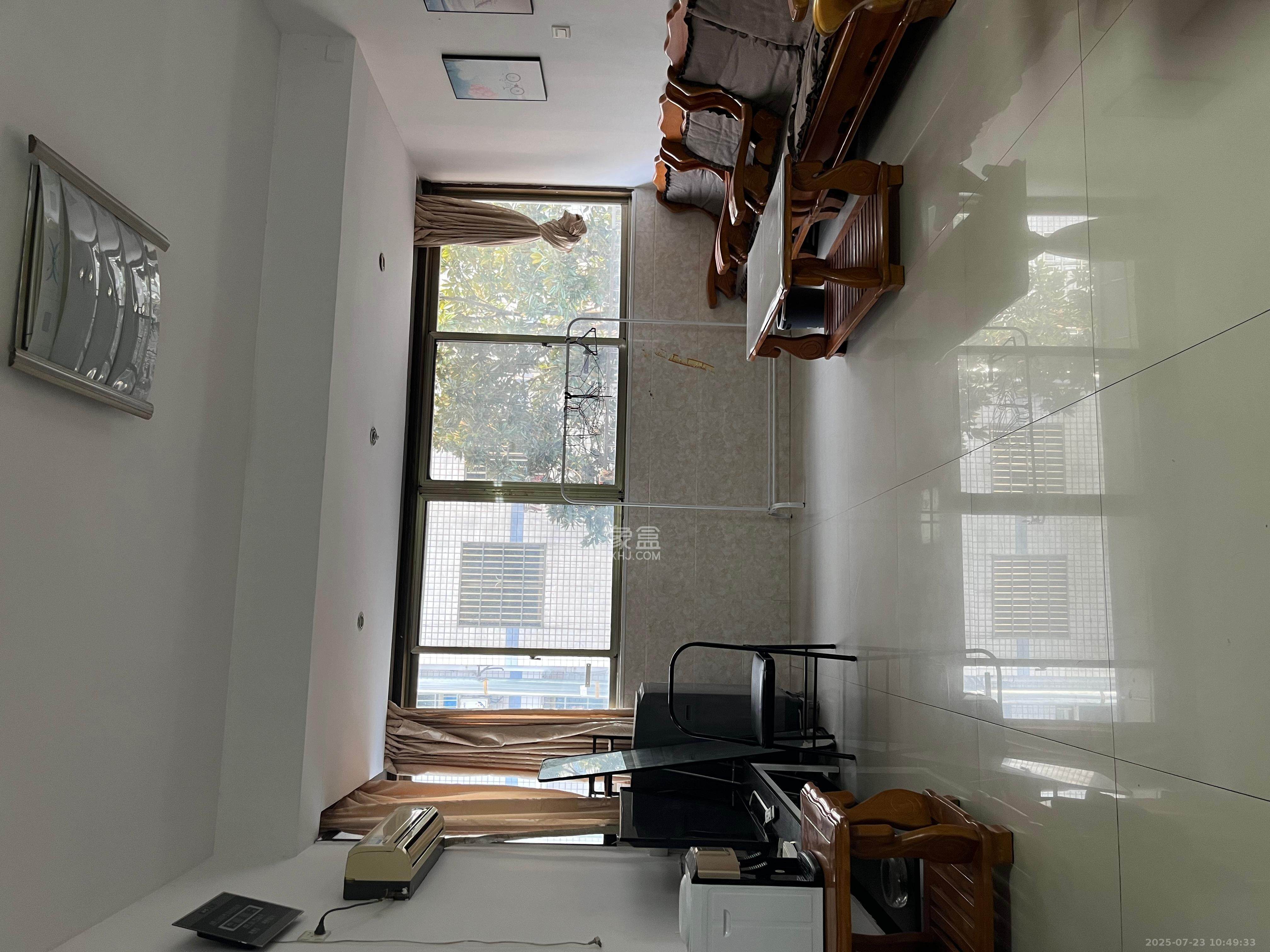 后湖小区  2室1厅1卫    2000.0元/月 后湖小区  2室1厅1卫    2000.0元/月