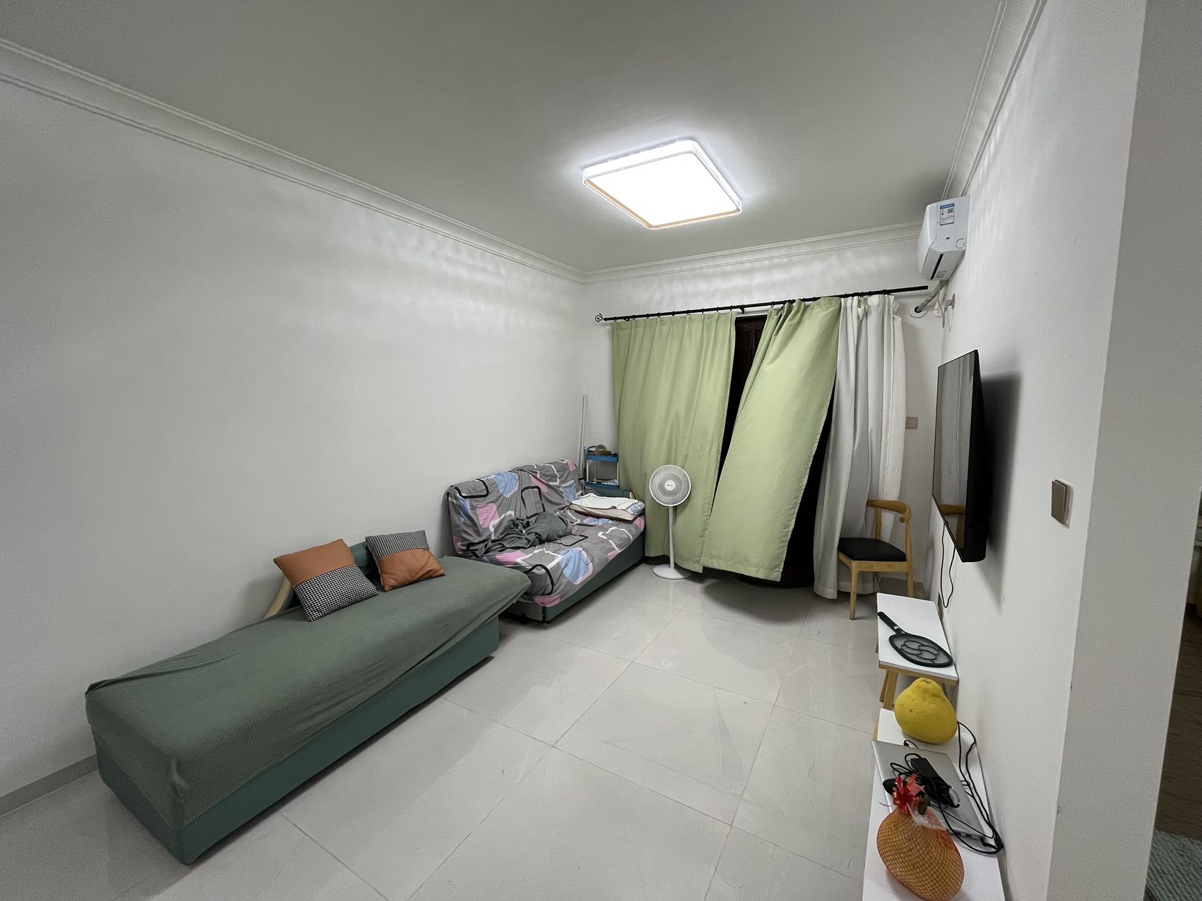 金龙城市广场二期  1室1厅1卫    2800.0元/月 金龙城市广场二期  1室1厅1卫    2800.0元/月室内图