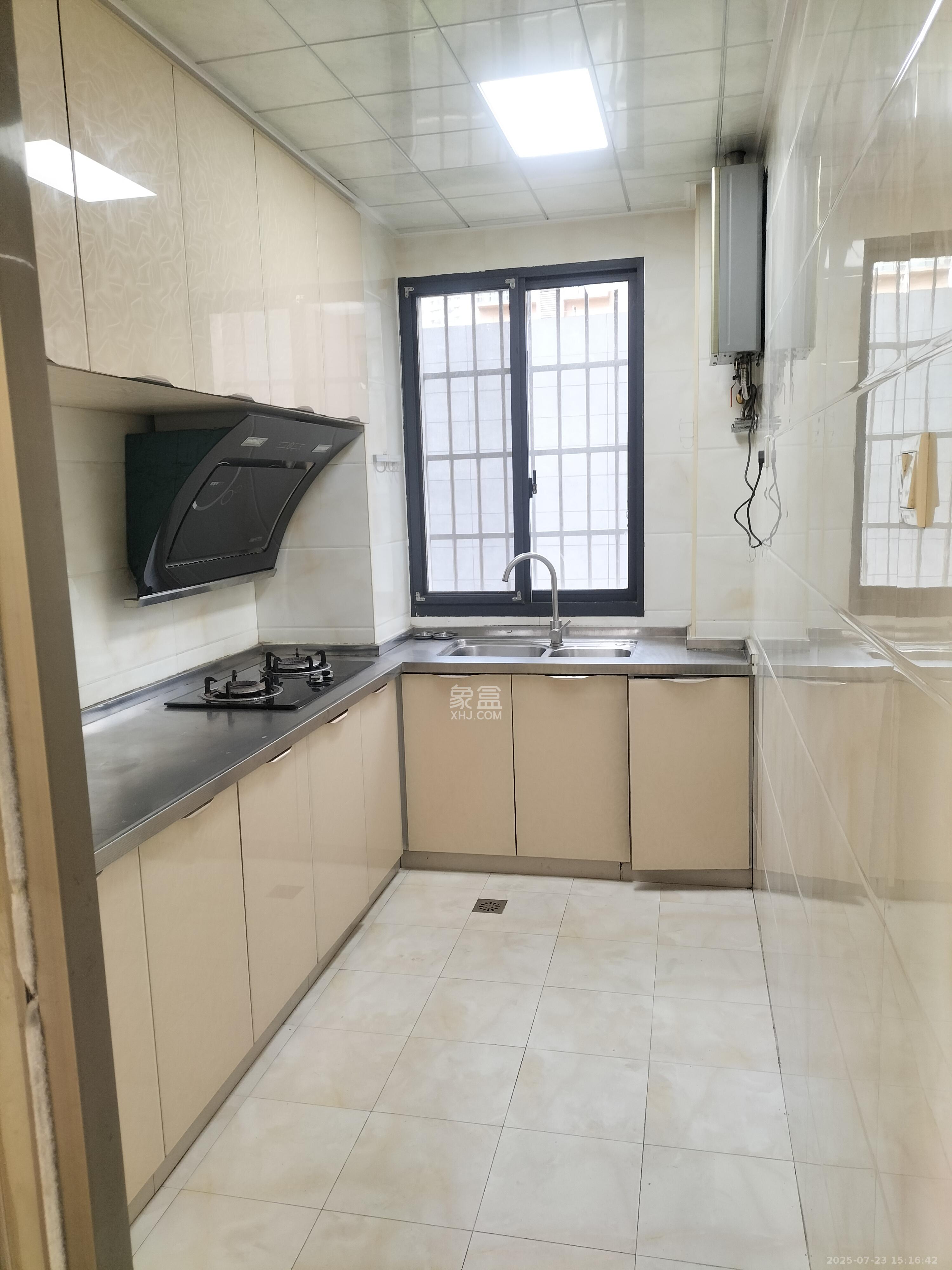 家和苑（原梅溪湖保障性住房一期）  3室2厅1卫   2300.00元/月室内图