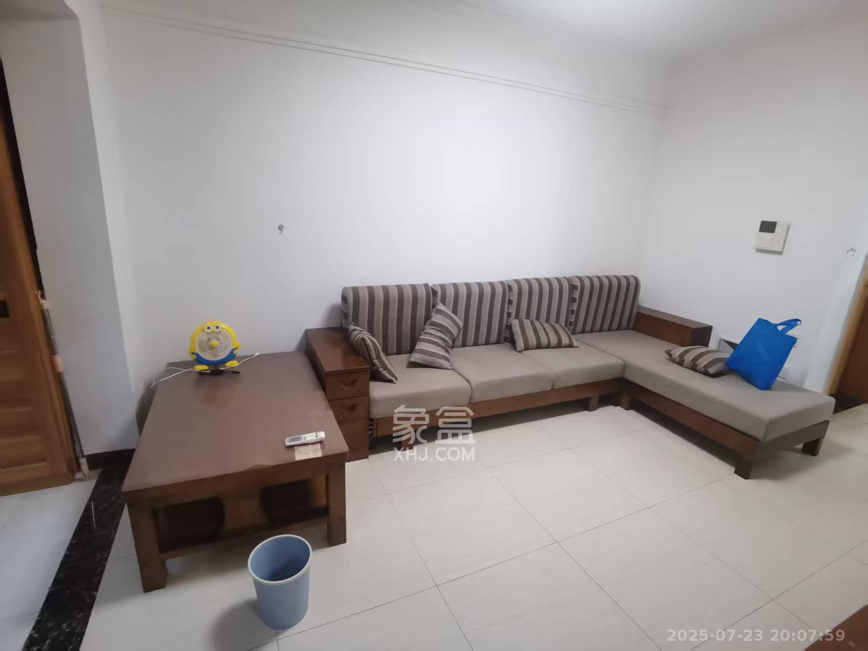 上峰苑(兰亭玥岛)  2室2厅1卫    1950.0元/月 上峰苑(兰亭玥岛)  2室2厅1卫    1950.0元/月室内图