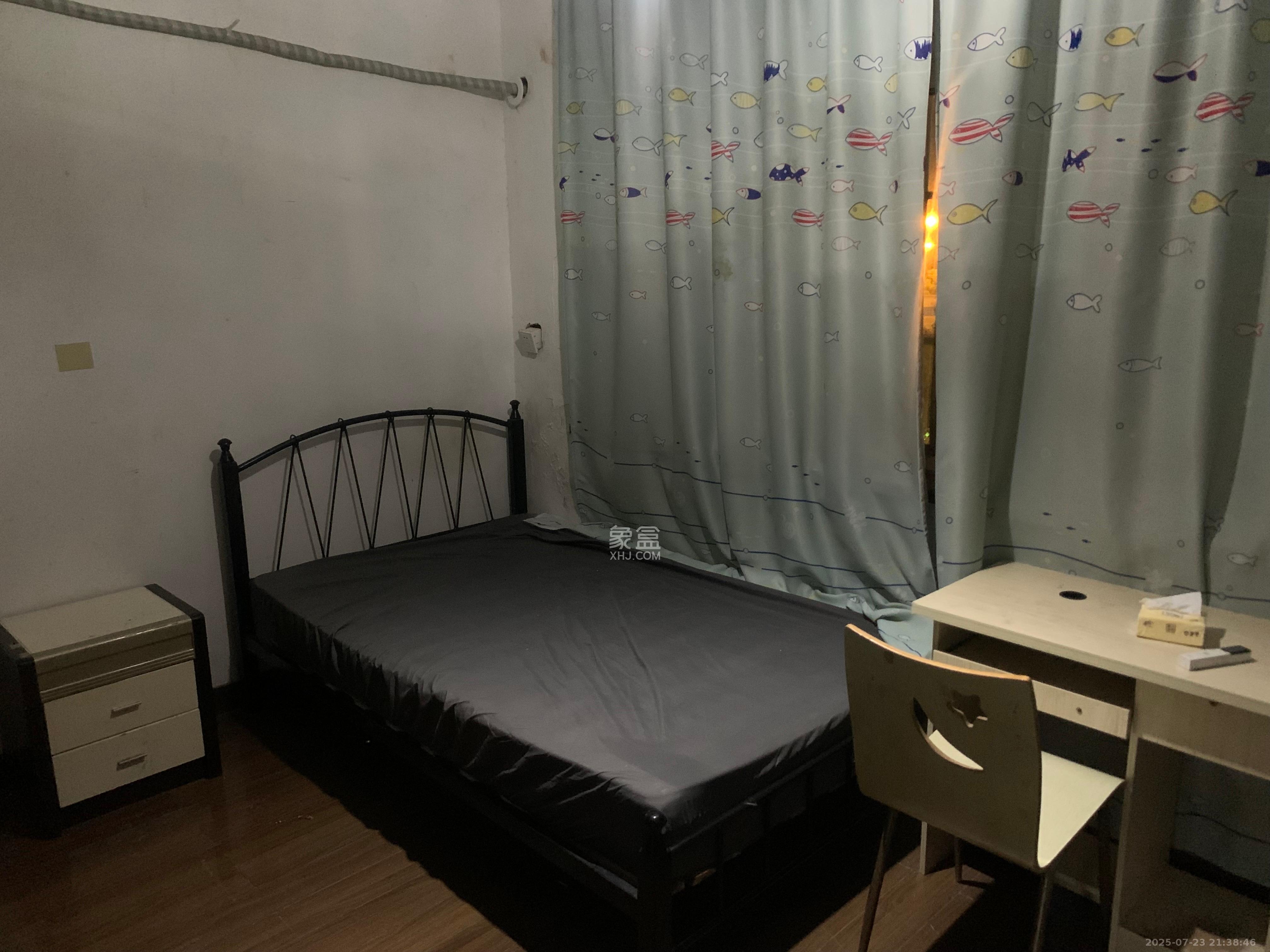 湘华公寓 3室2厅2卫 1800.0元/月 湘华公寓 3室2厅2卫 1800.0元/月室内图