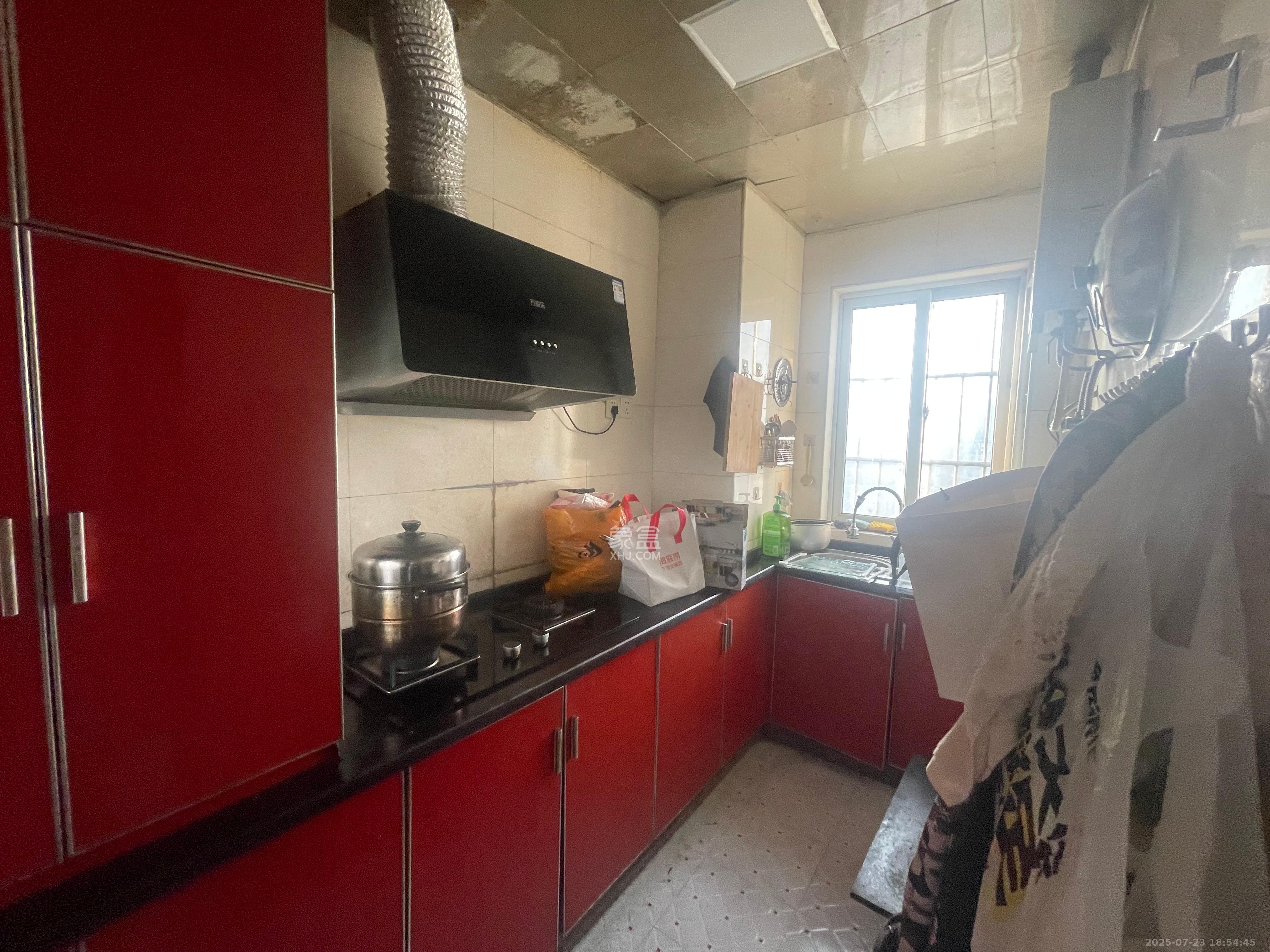 香槟小镇(香槟花苑）  2室2厅1卫    1500.0元/月室内图