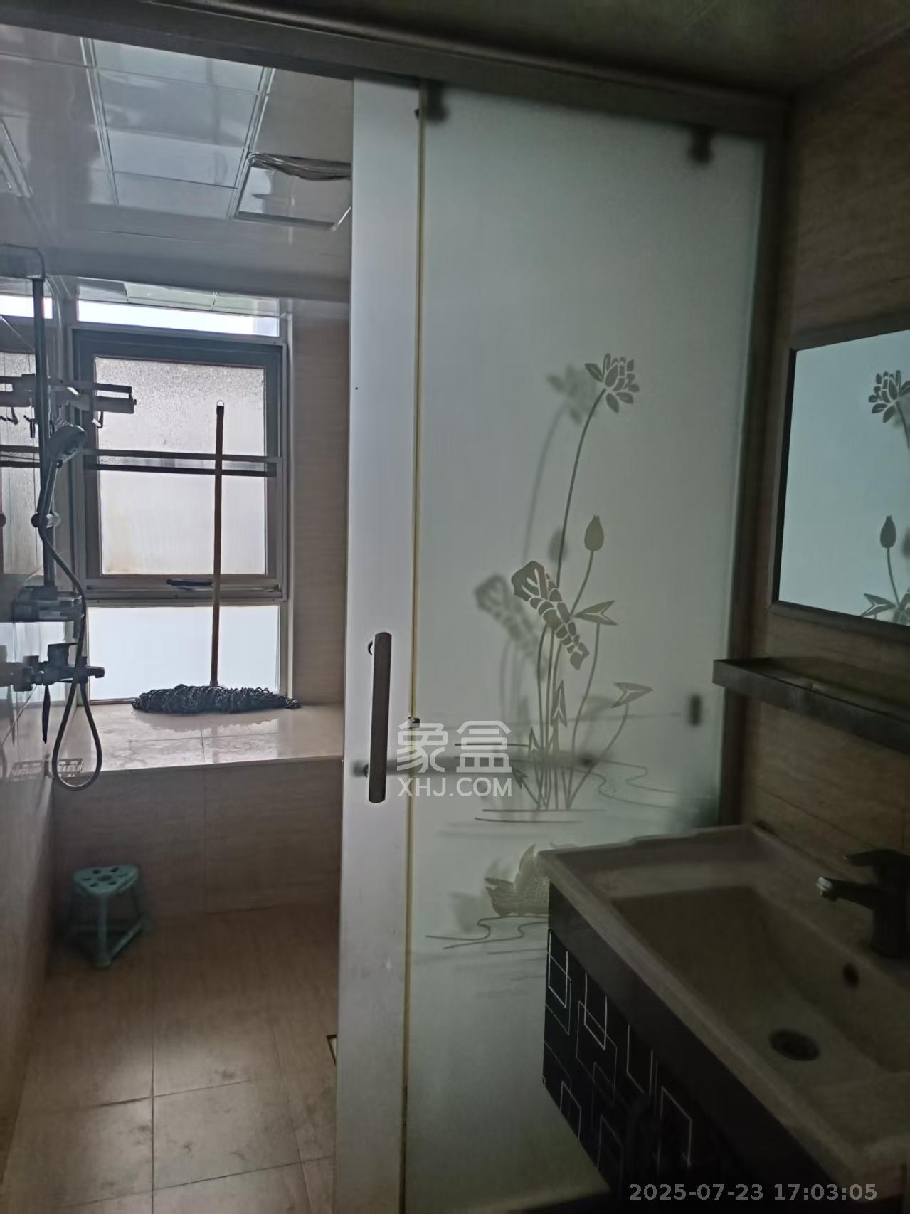 佳兆业君汇上品 3室1厅2卫 2200.0元/月 佳兆业君汇上品 3室1厅2卫 2200.0元/月室内图