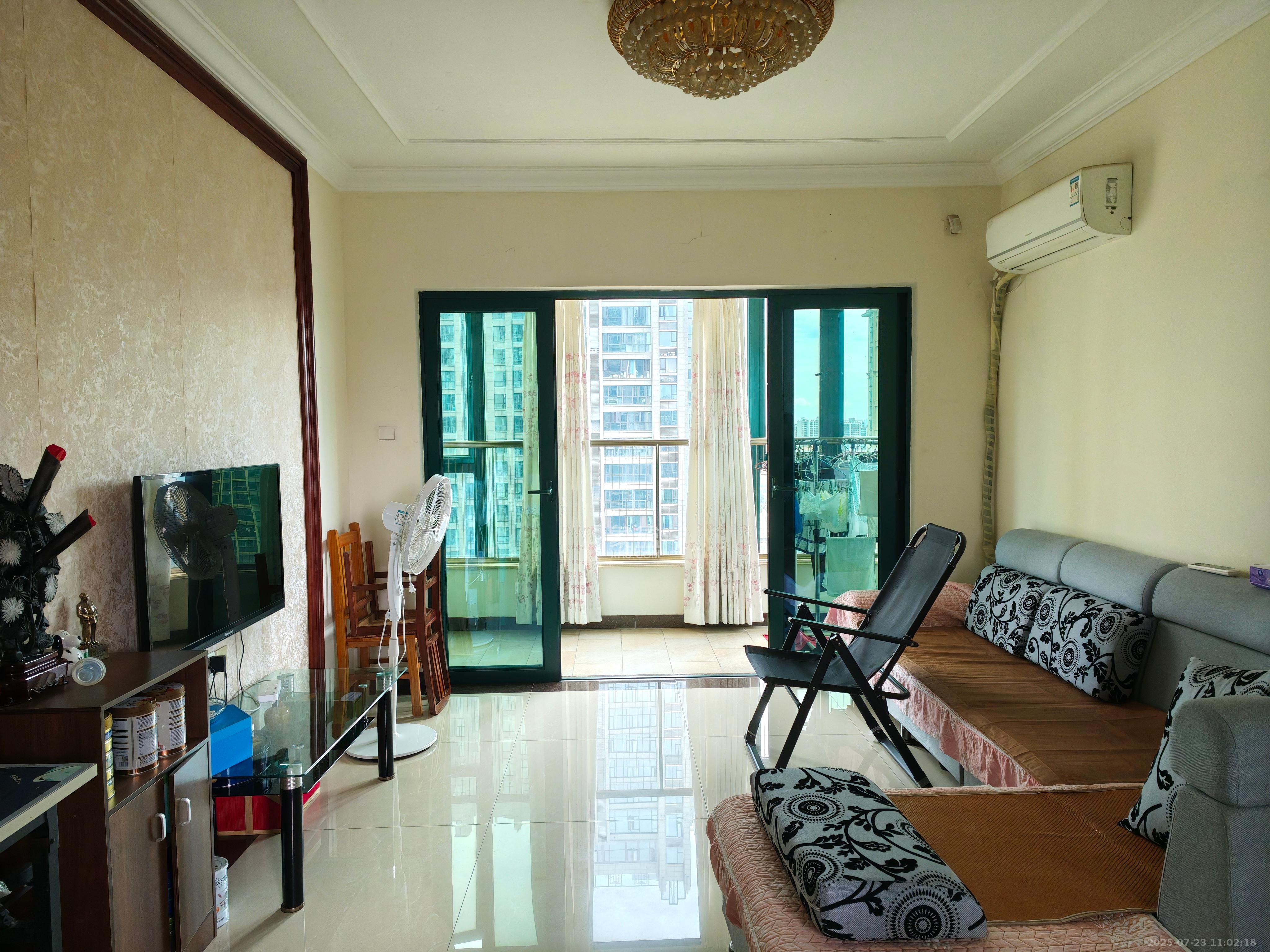 恒大华府  3室2厅1卫    2500.0元/月 恒大华府  3室2厅1卫    2500.0元/月室内图