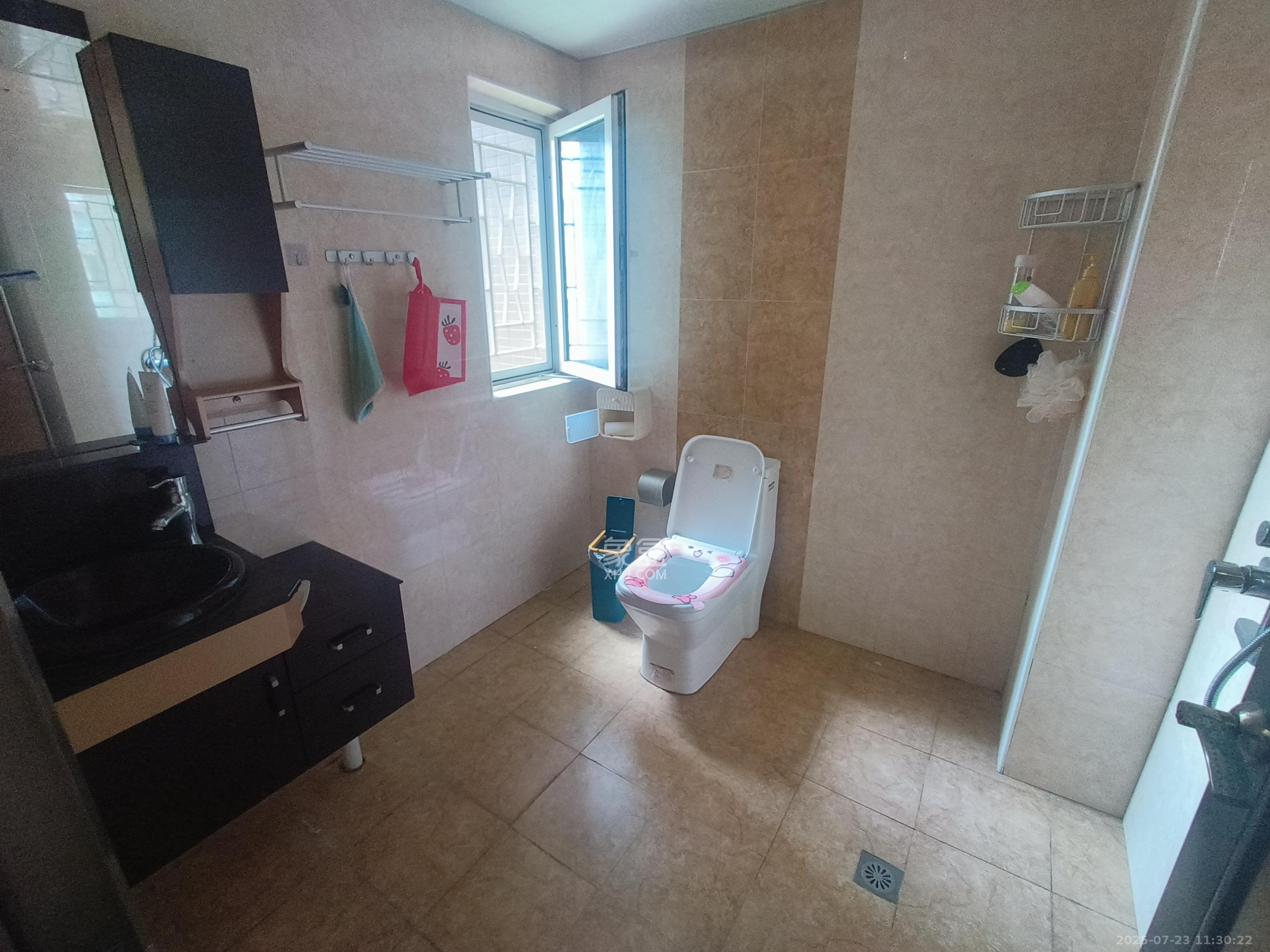 万国城(当代满庭春MOMA)二期 3室2厅2卫 2500.0元/月 万国城(当代满庭春MOMA)二期 3室2厅2卫 2500.0元/月室内图