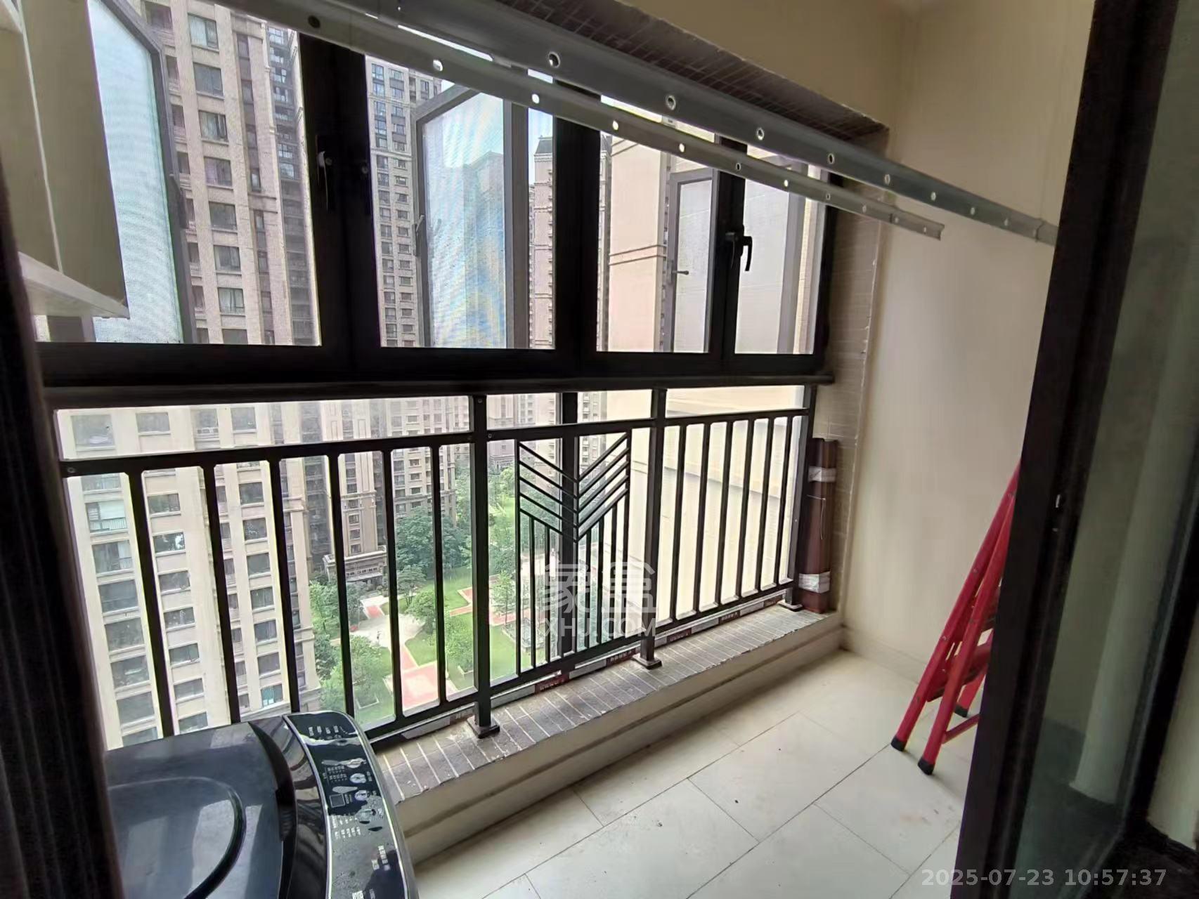 中海国际三期 4室2厅2卫 2200.0元/月 中海国际三期 4室2厅2卫 2200.0元/月室内图