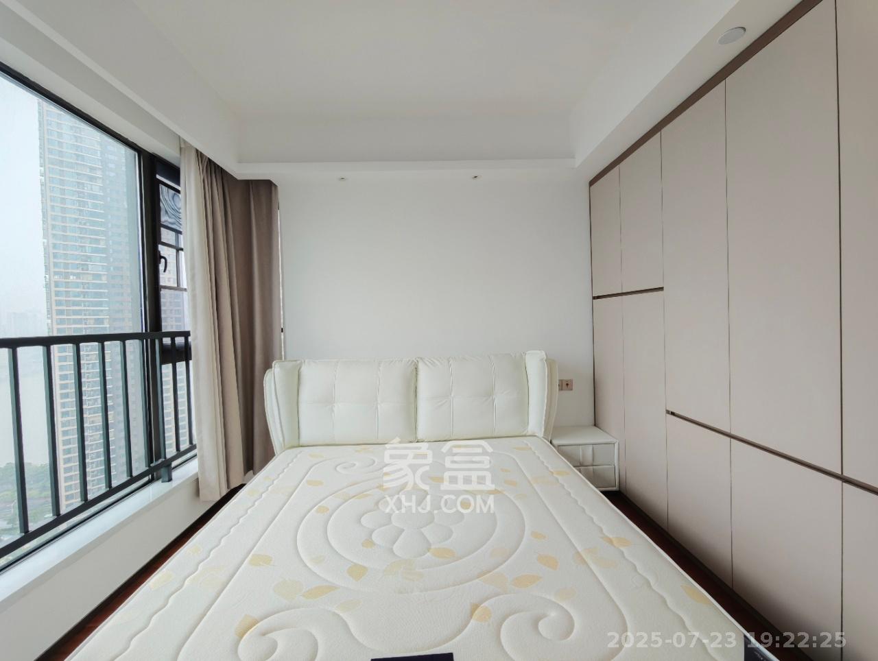 北辰瀚江府  3室2厅2卫    6600.0元/月室内图