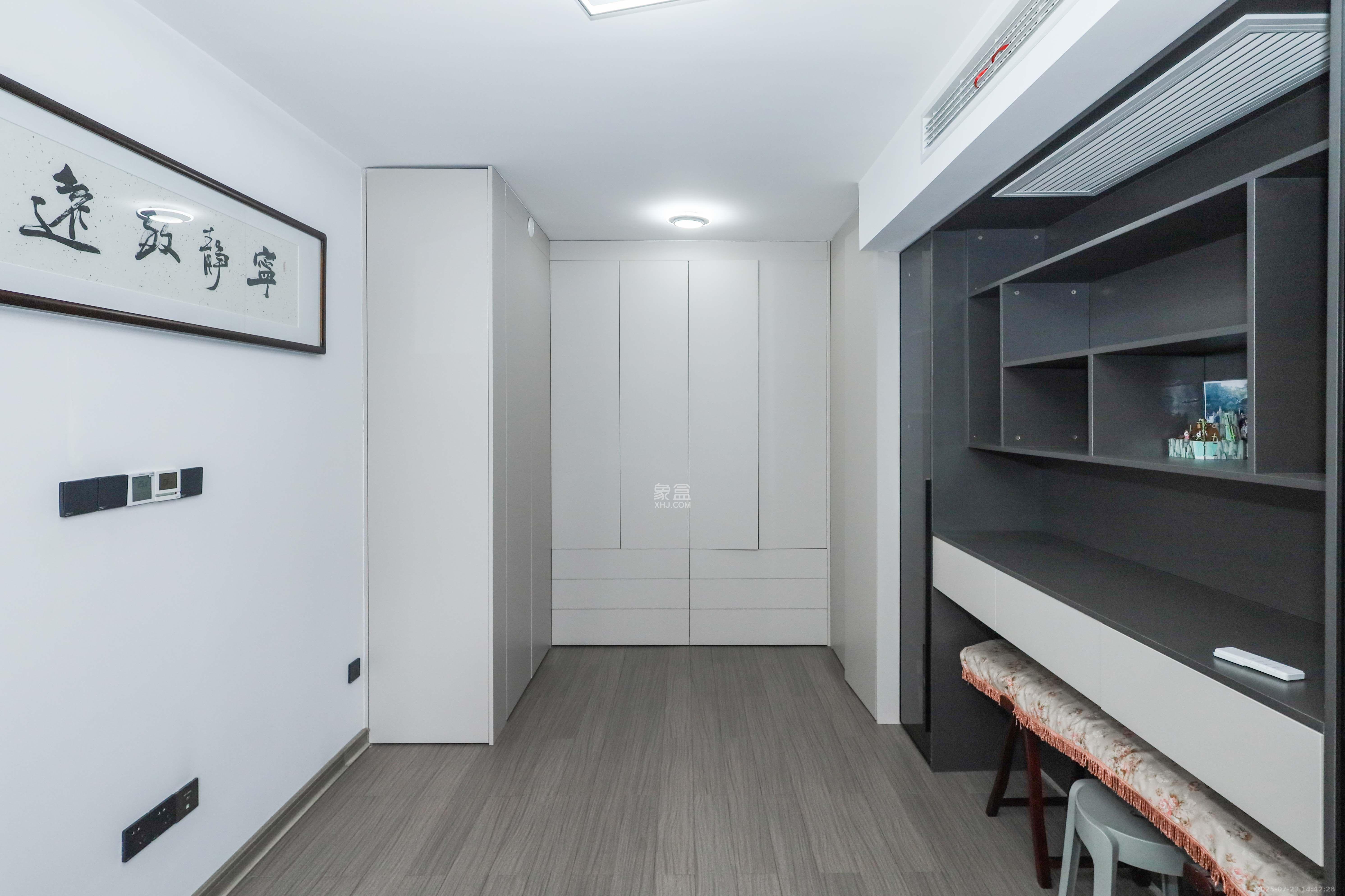 建发央著 4室2厅2卫 6500.0元/月 建发央著 4室2厅2卫 6500.0元/月室内图