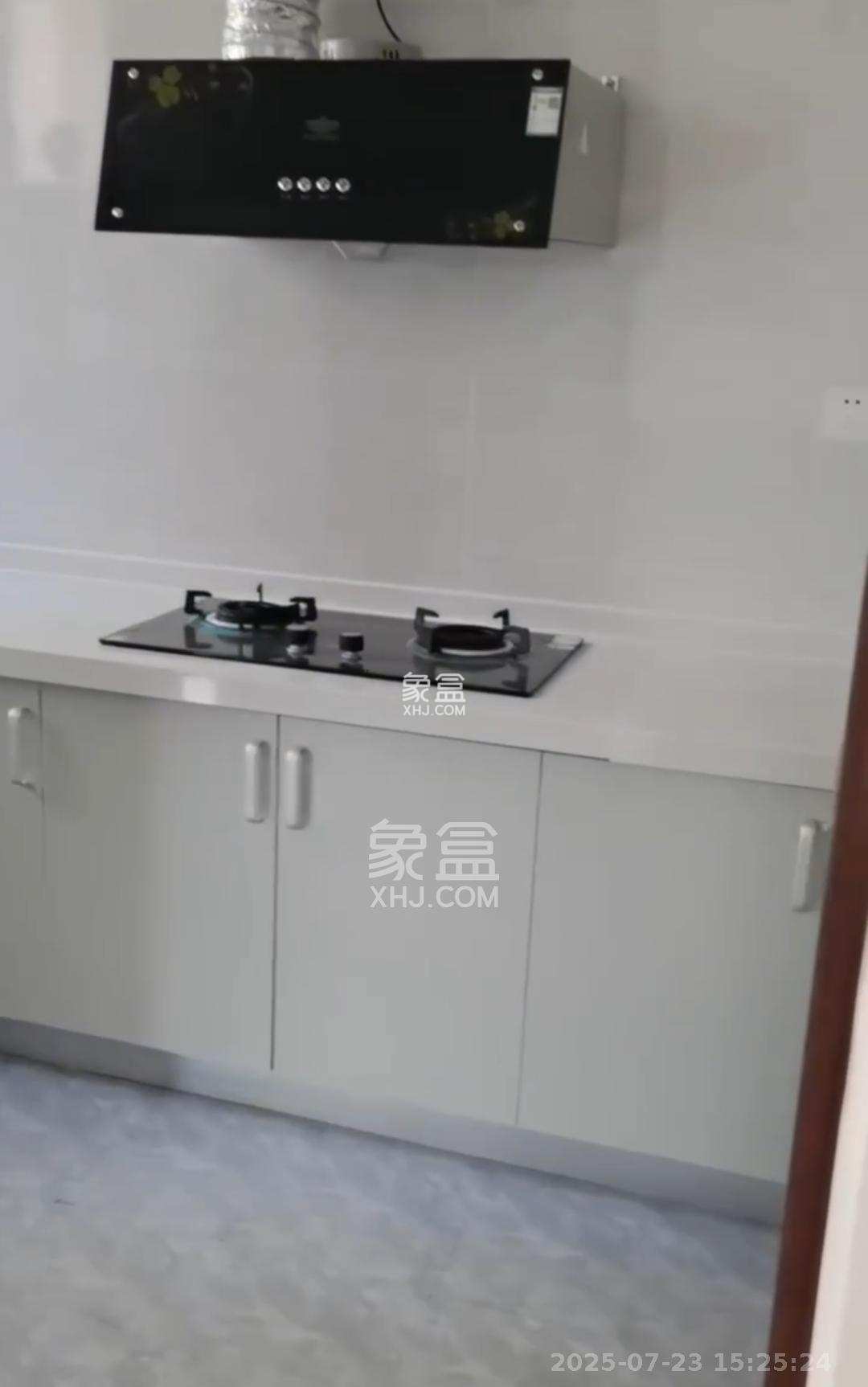 梅溪湖金茂湾 5室2厅2卫 3500.0元/月 梅溪湖金茂湾 5室2厅2卫 3500.0元/月室内图