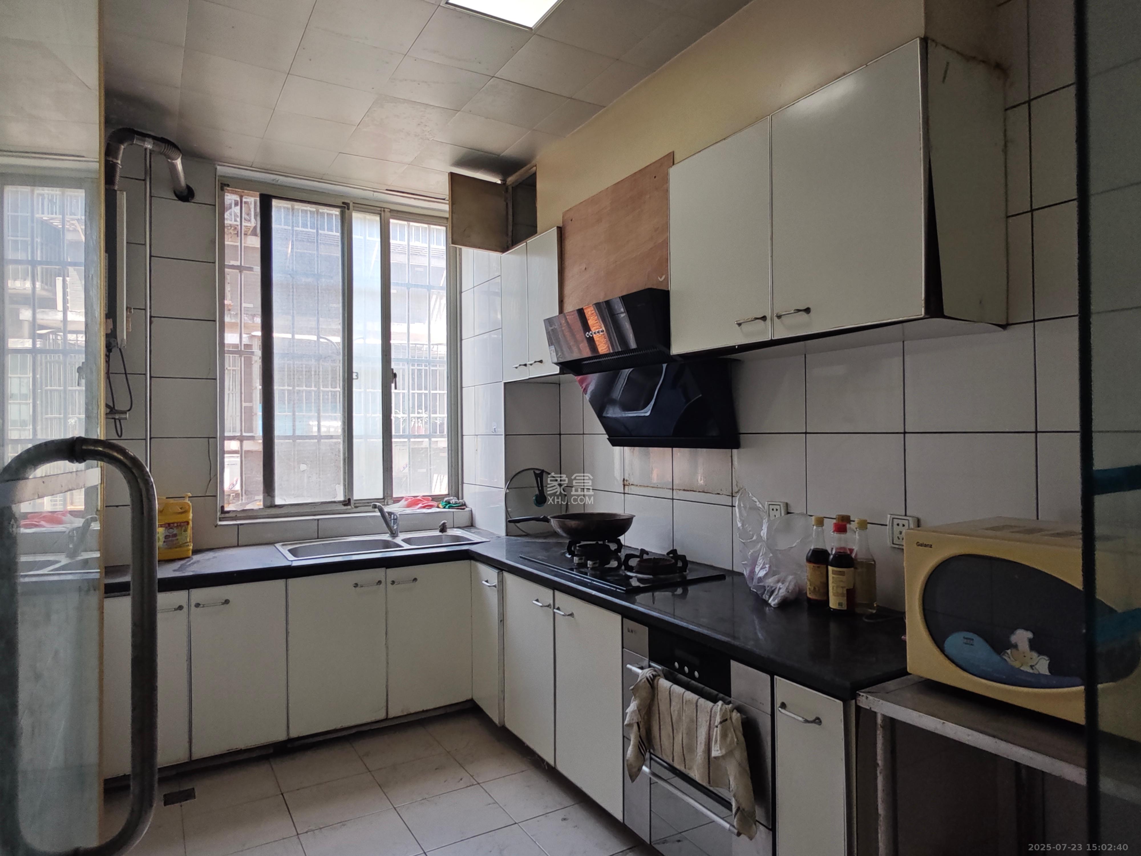 湘楚家园 2室2厅1卫 1300.0元/月 湘楚家园 2室2厅1卫 1300.0元/月室内图