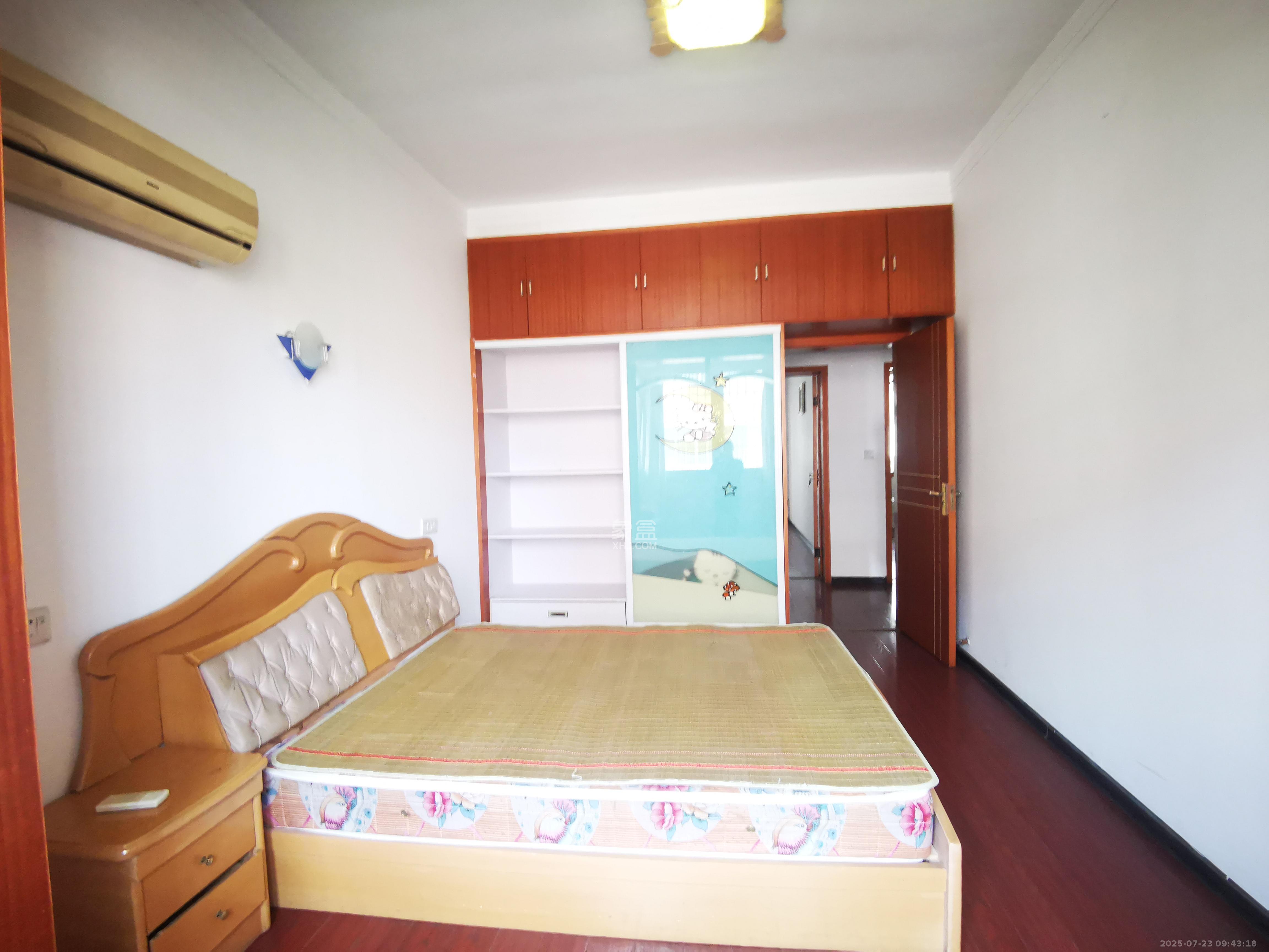 莲乡公寓  4室2厅1卫    1500.0元/月 莲乡公寓  4室2厅1卫    1500.0元/月室内图