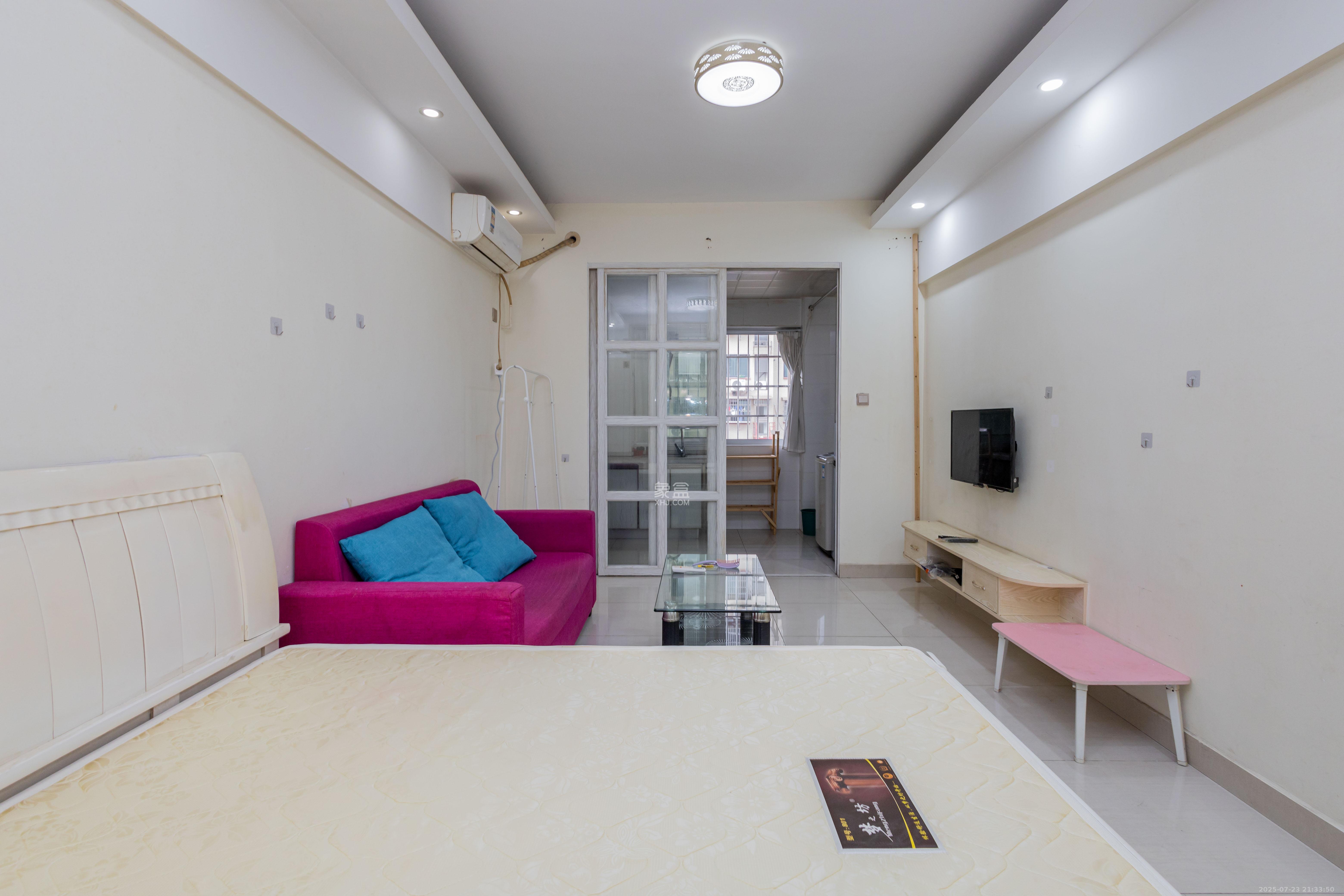 新远时代  1室1厅1卫   18.80万客厅