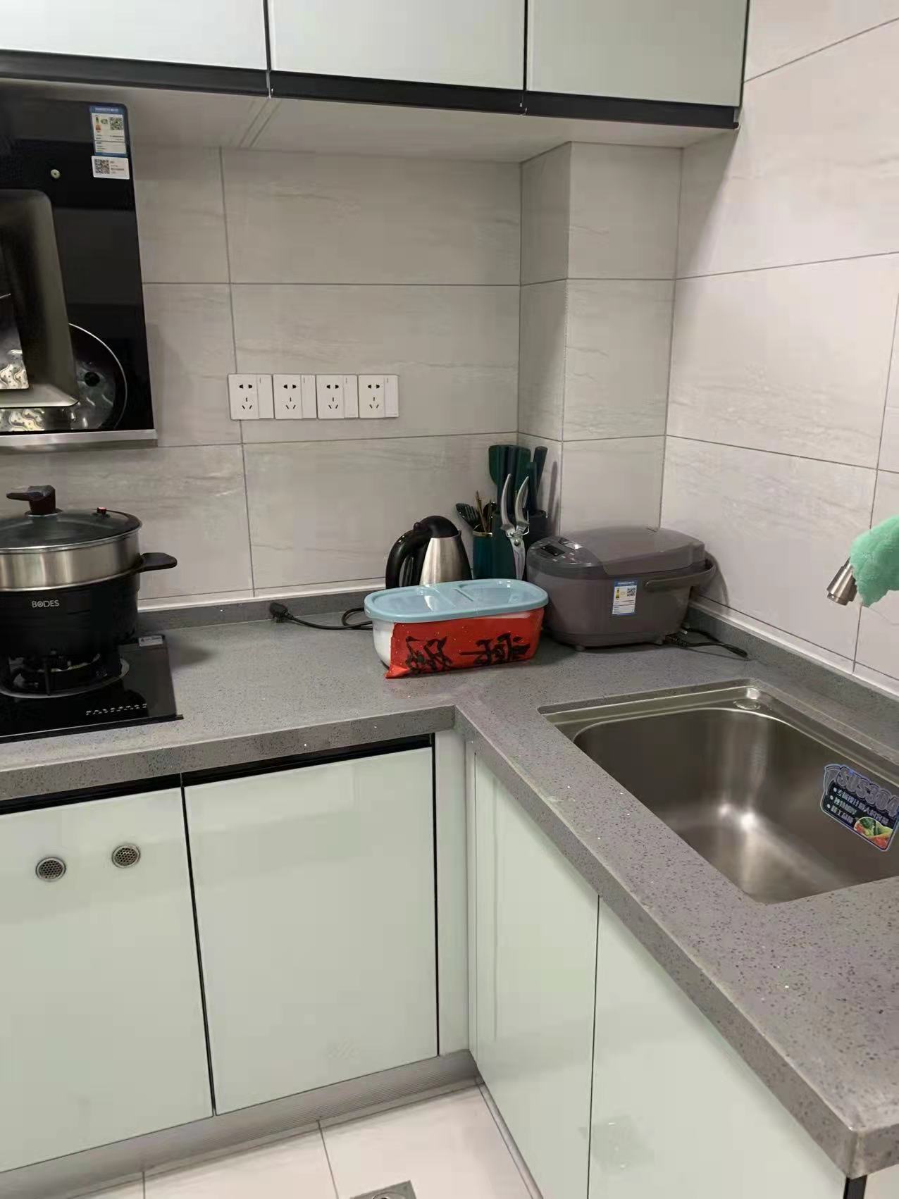 紫竹园  2室2厅1卫    3500.0元/月 紫竹园  2室2厅1卫    3500.0元/月室内图